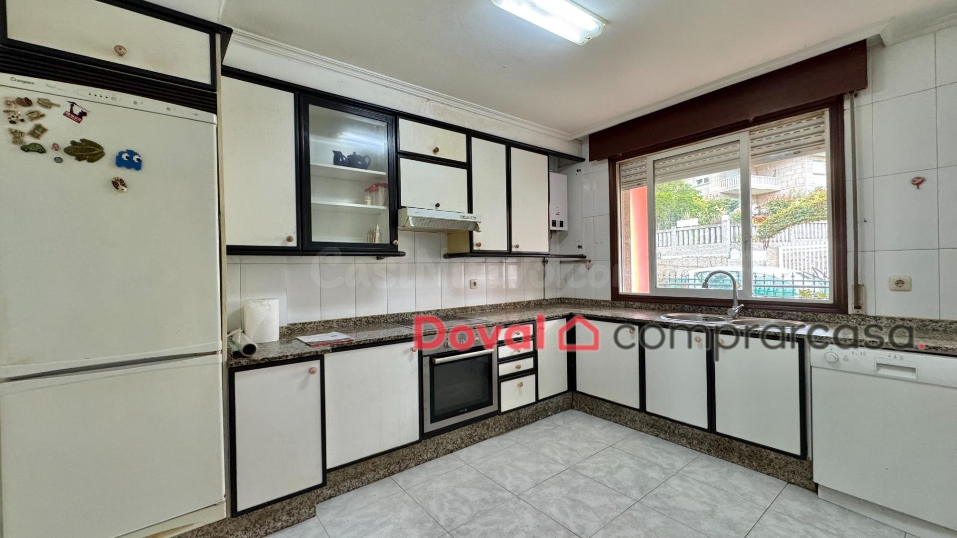 Casa independiente con piscina, vistas y un enorme potencial - foto 5