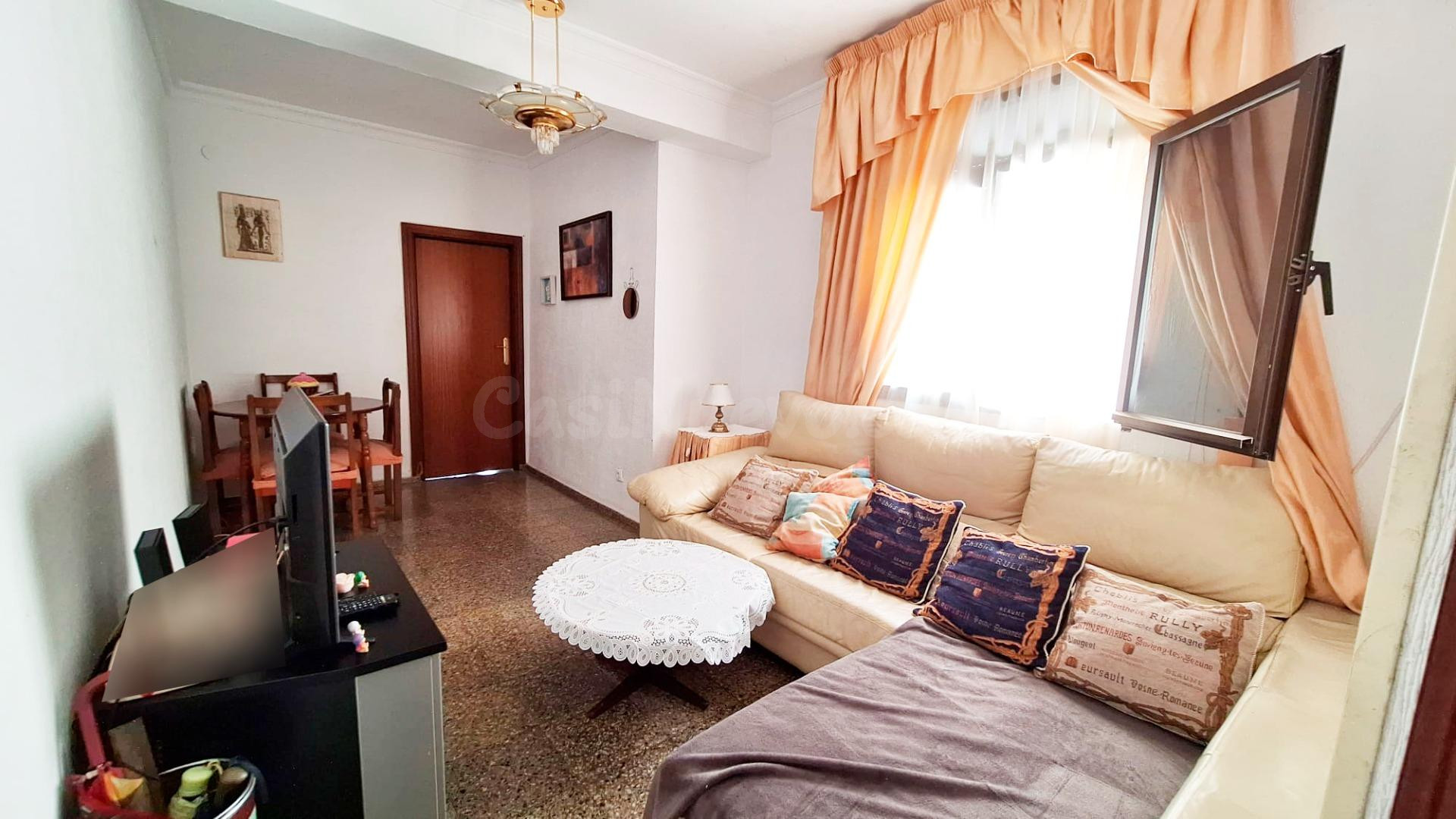 ¡¡ VIVIENDA JUNTO A SAN LORENZO !!