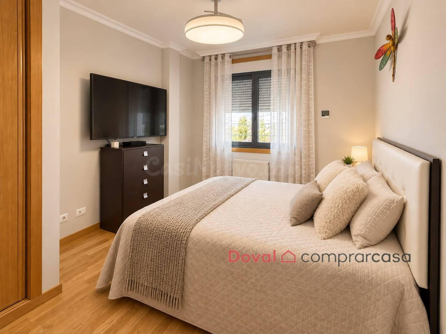 Amplio piso de 3 dormitorios en venta en O Porriño con garaj - foto 3