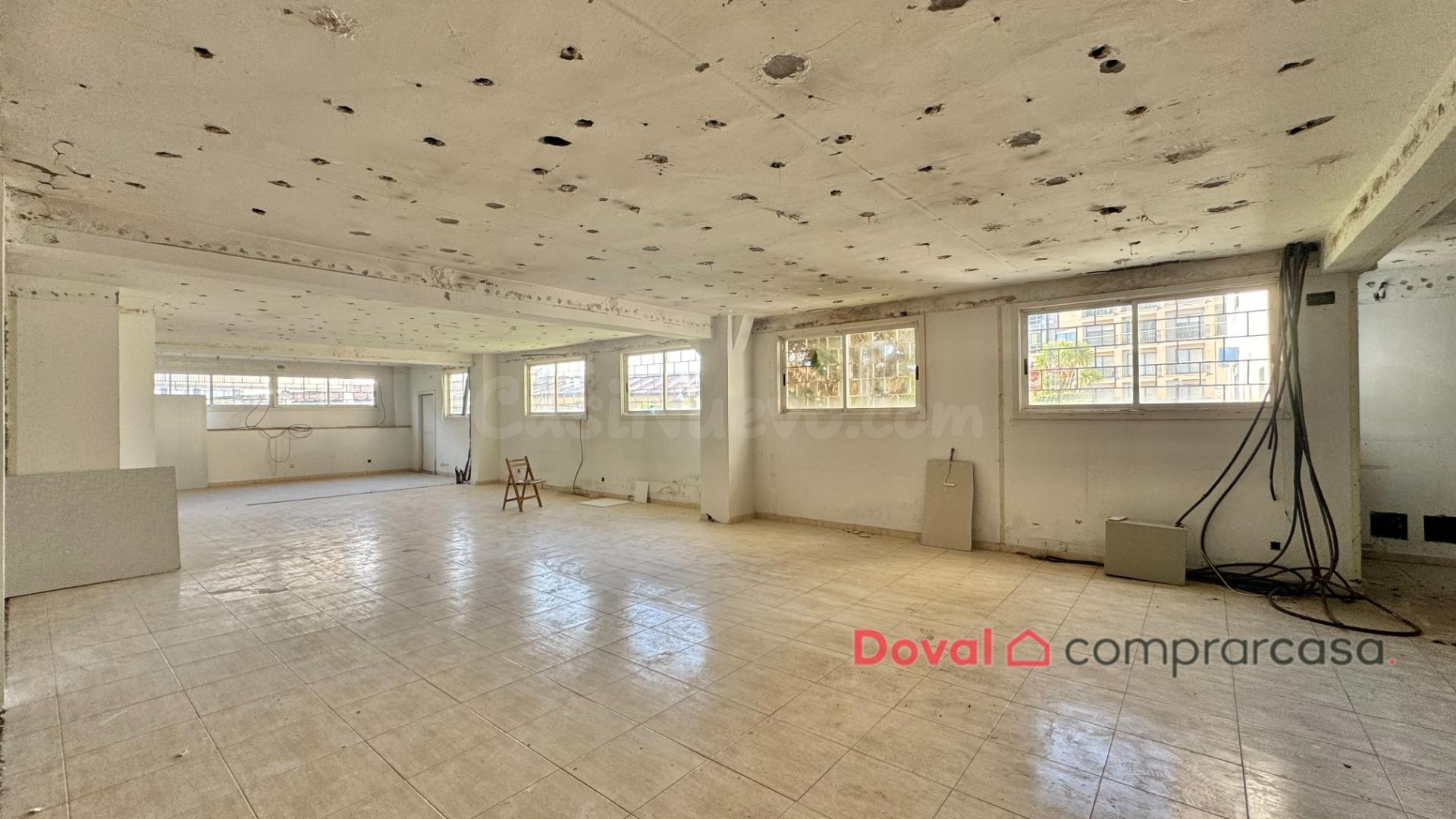 Amplio local comercial en Avda. Hispanidade 88 – 359 m2 - foto 5