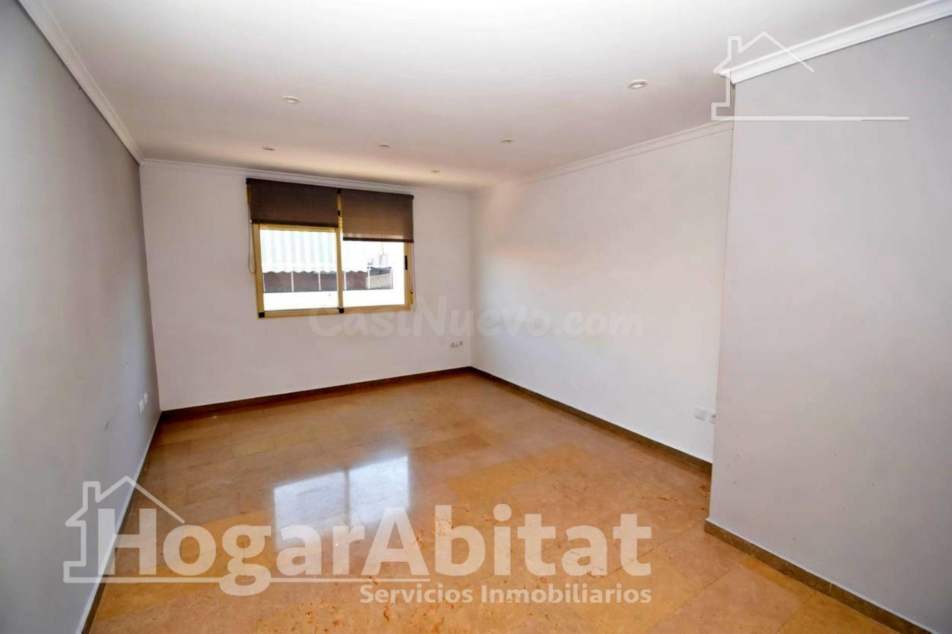 AMPLIO Y EXTERIOR CON BALCÓN Y VISTAS A LA MONTAÑA - foto 3