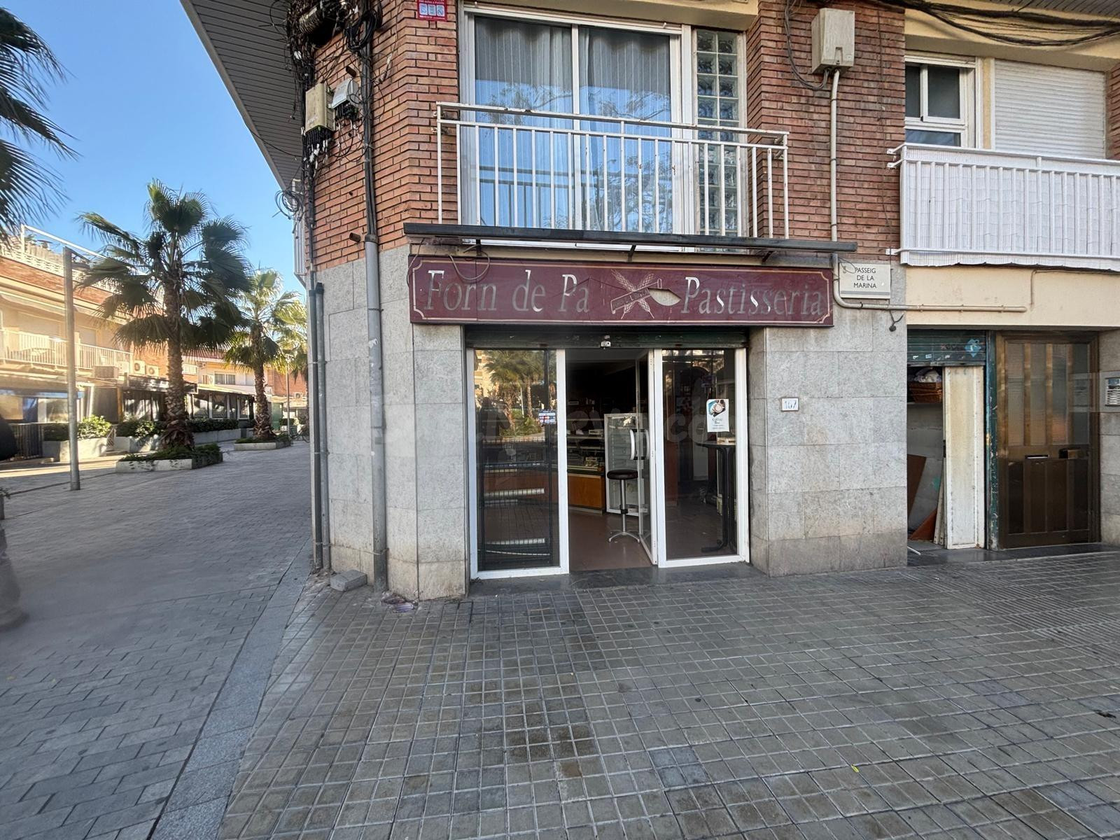 LOCAL COMERCIAL EN CASTELLDEFELS - PLAYA