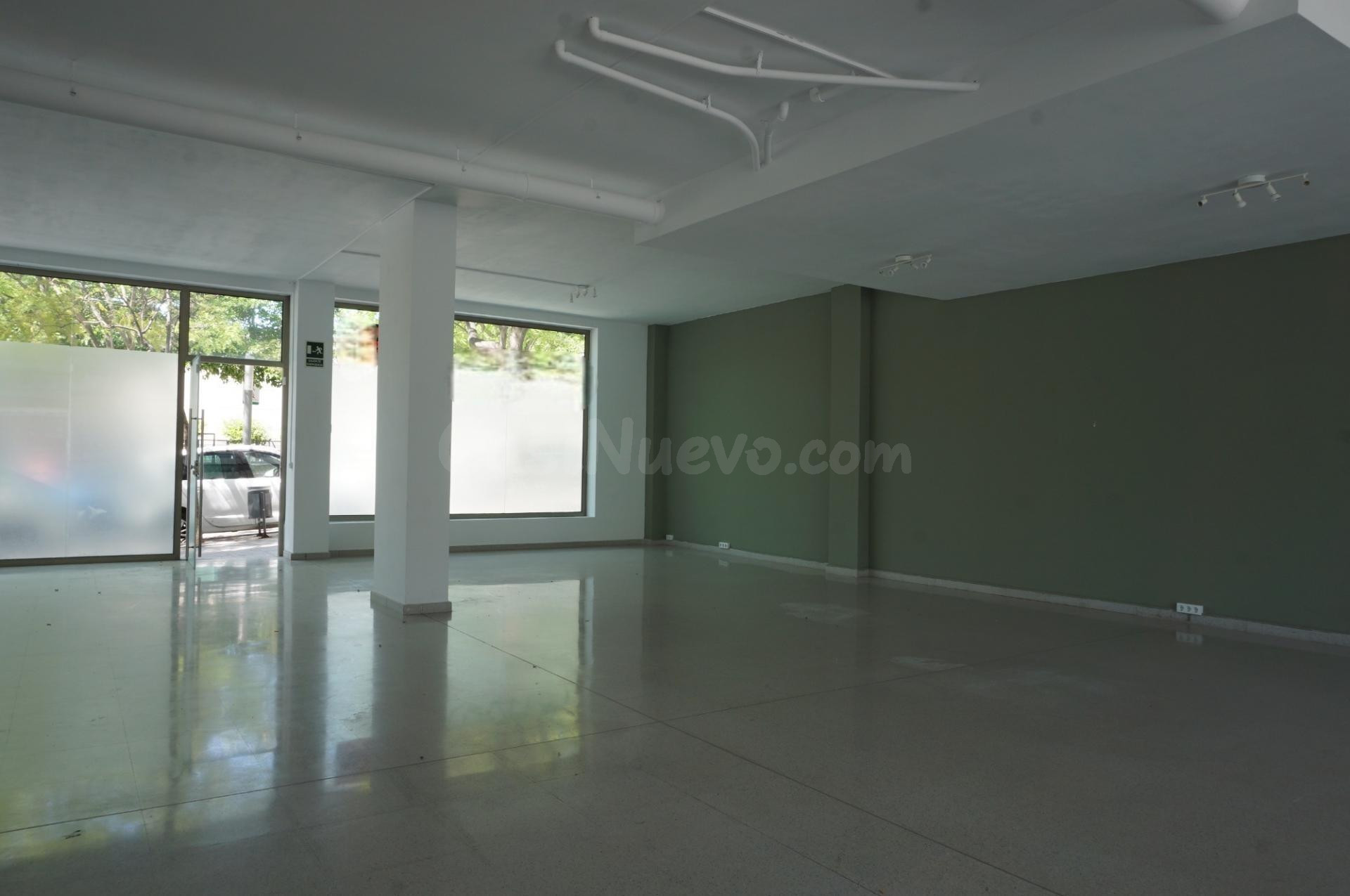 Local comercial 155m² en venta - Collblanc - foto 2