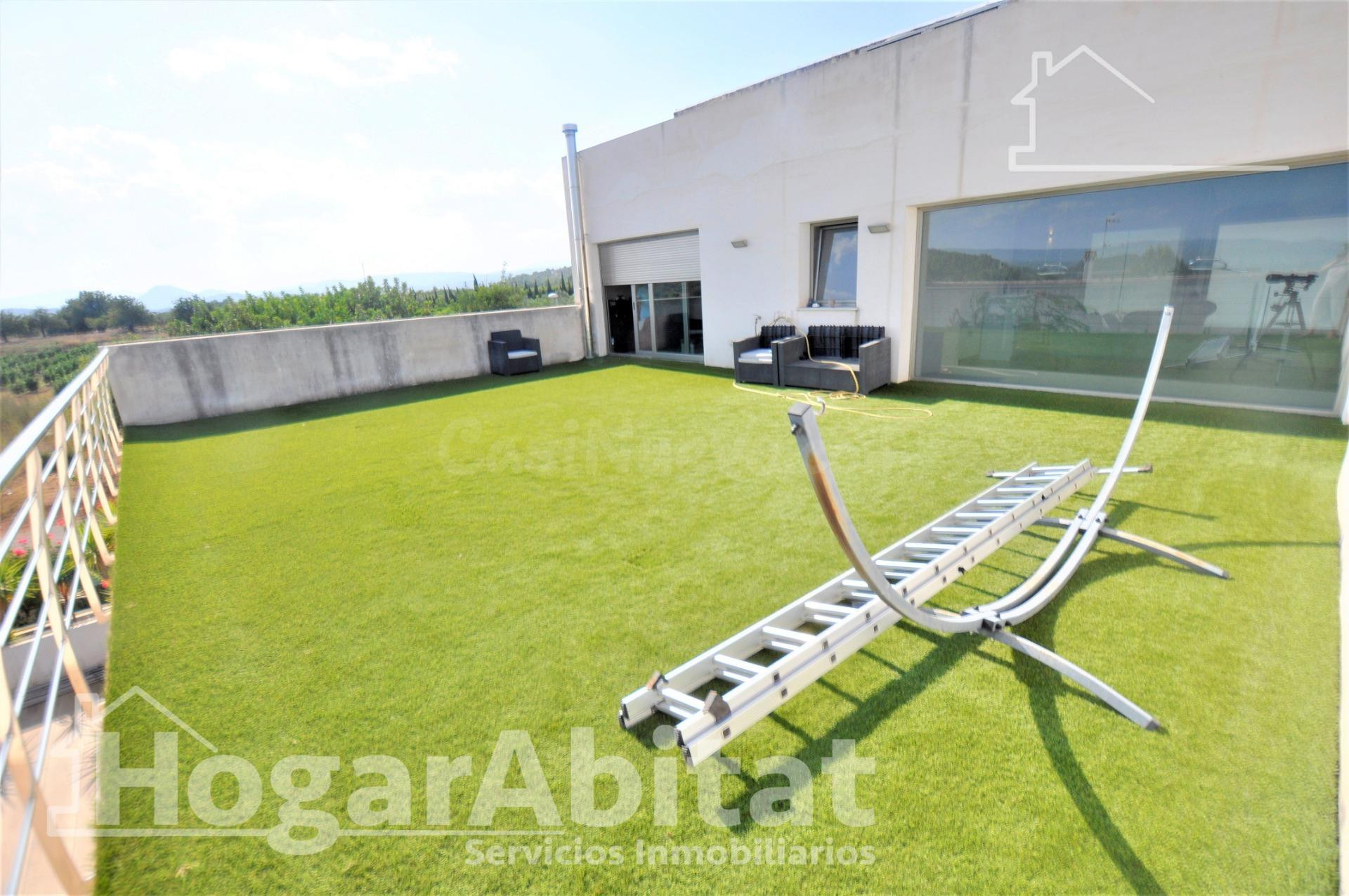 ¡CHALET ESPECTACULAR! CON TERRAZA, PISCINA Y GARAJE, CERCA D - foto 5