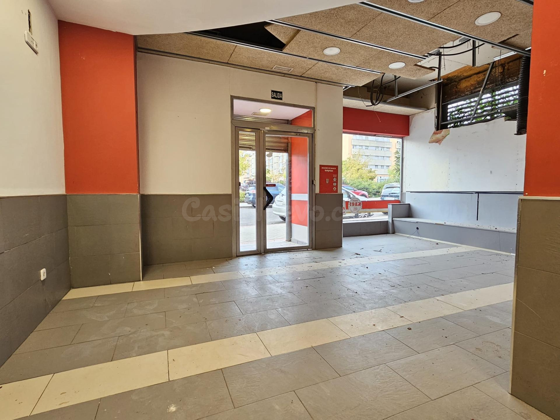 Local comercial 3 habitaciones 141m² en venta - Las Tablas - foto 4