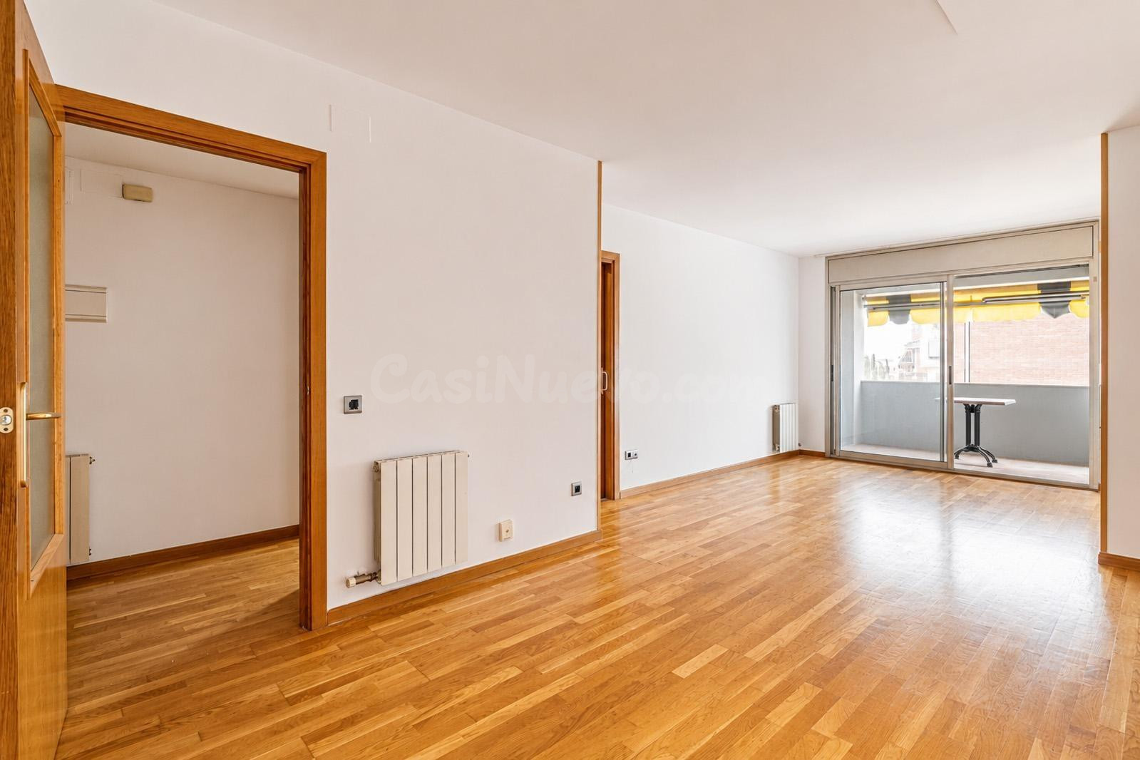 PISAZO CON TERRAZA Y PARKING PARA DOS COCHES - CASTELLDEFELS