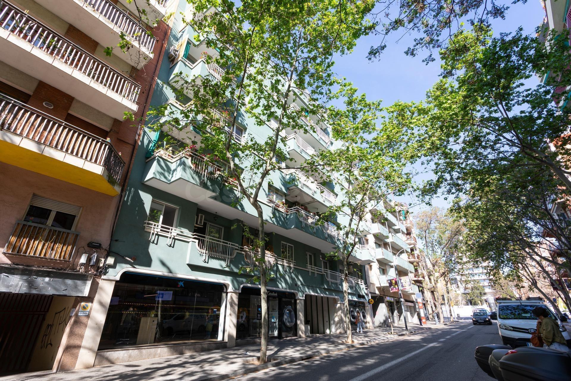 PISO EN VENTA EN CALLE NAVAS DE TOLOSA CON PLAZA MARAGALL.