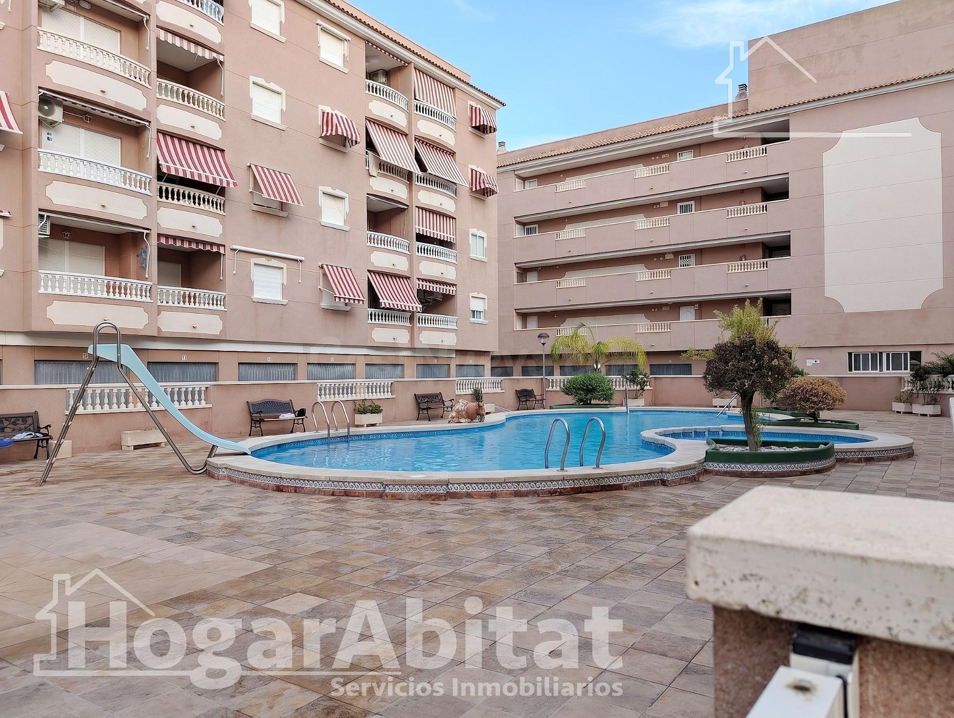 ¡PLAYA LISA! EXTERIOR Y ESQUINERO EN RESIDENCIAL CON PISCINA, TERRAZA Y GARAJE