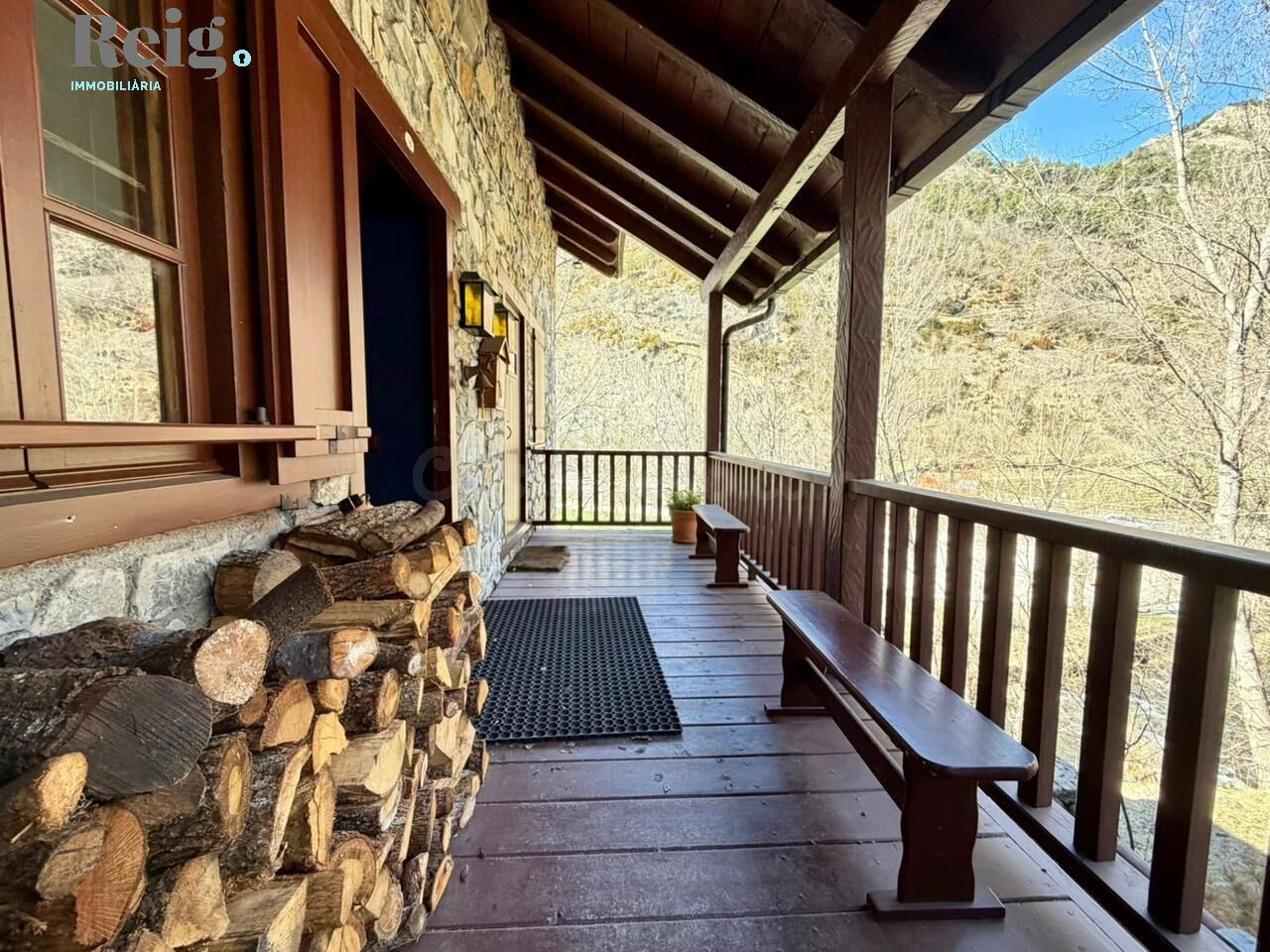 Impresionante casa al estilo rústico en Ordino