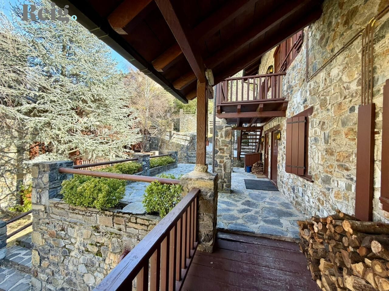 Impresionante casa al estilo rústico en Ordino - foto 3