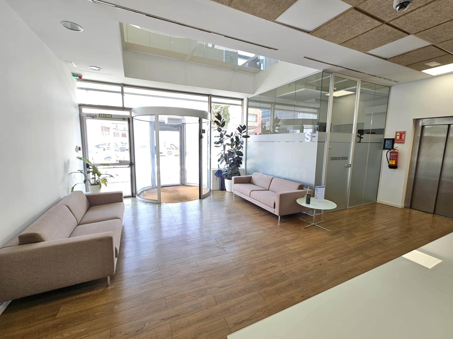 Edificio 2958m² en venta - Valdelacasa - foto 2