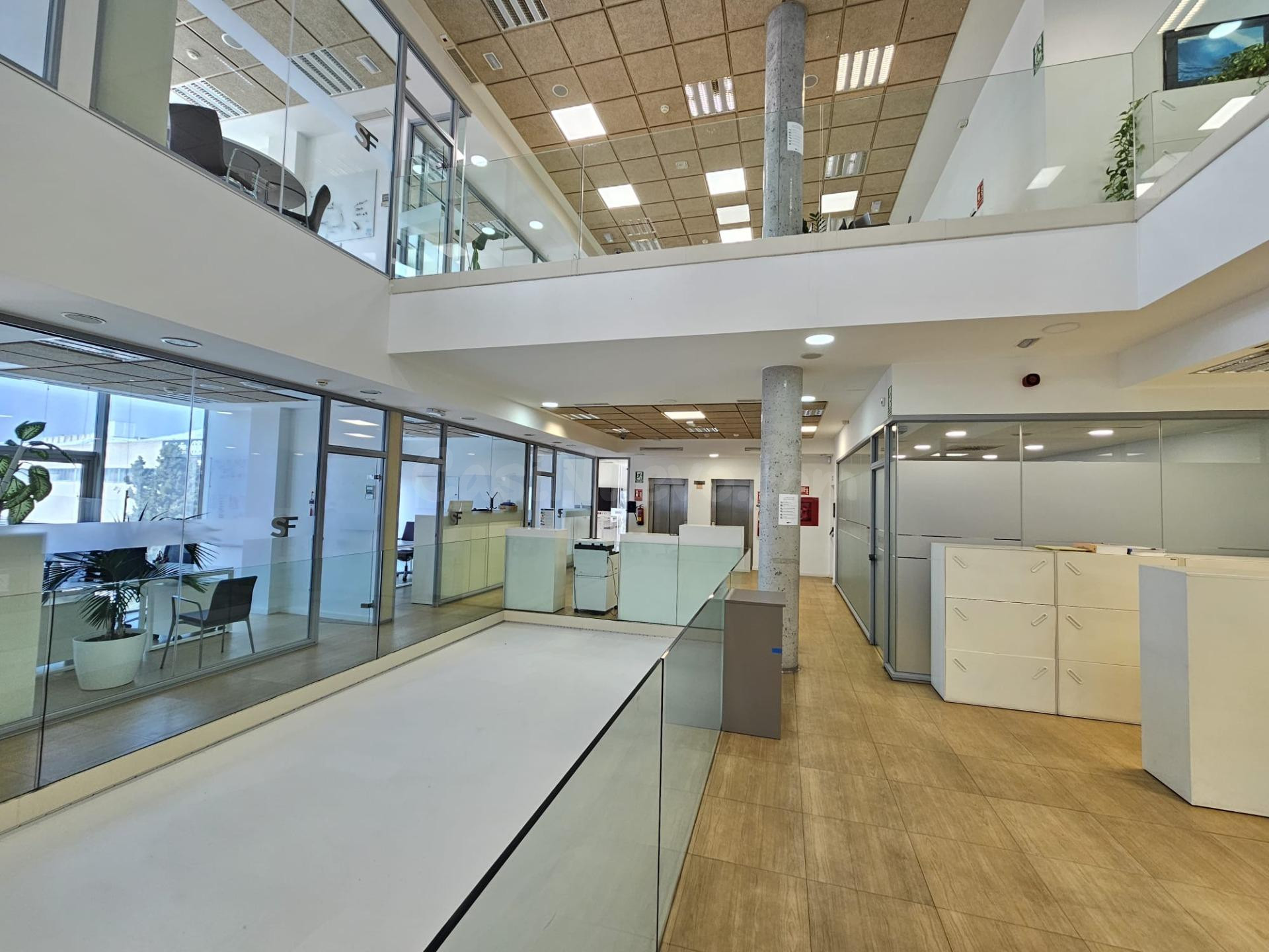 Edificio 2958m² en venta - Valdelacasa - foto 3