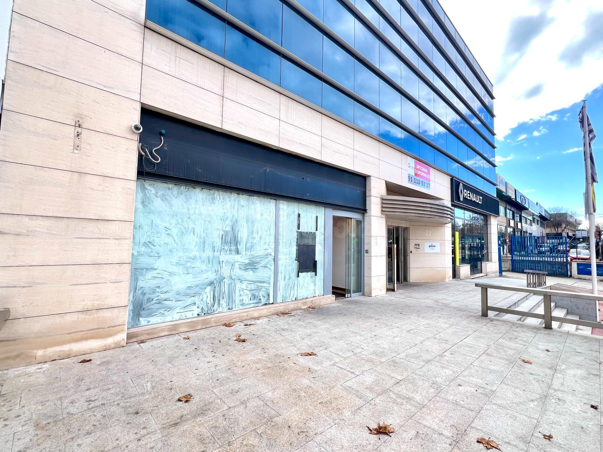 Local comercial 10 habitaciones 236m² en alquiler - Pol. Ind