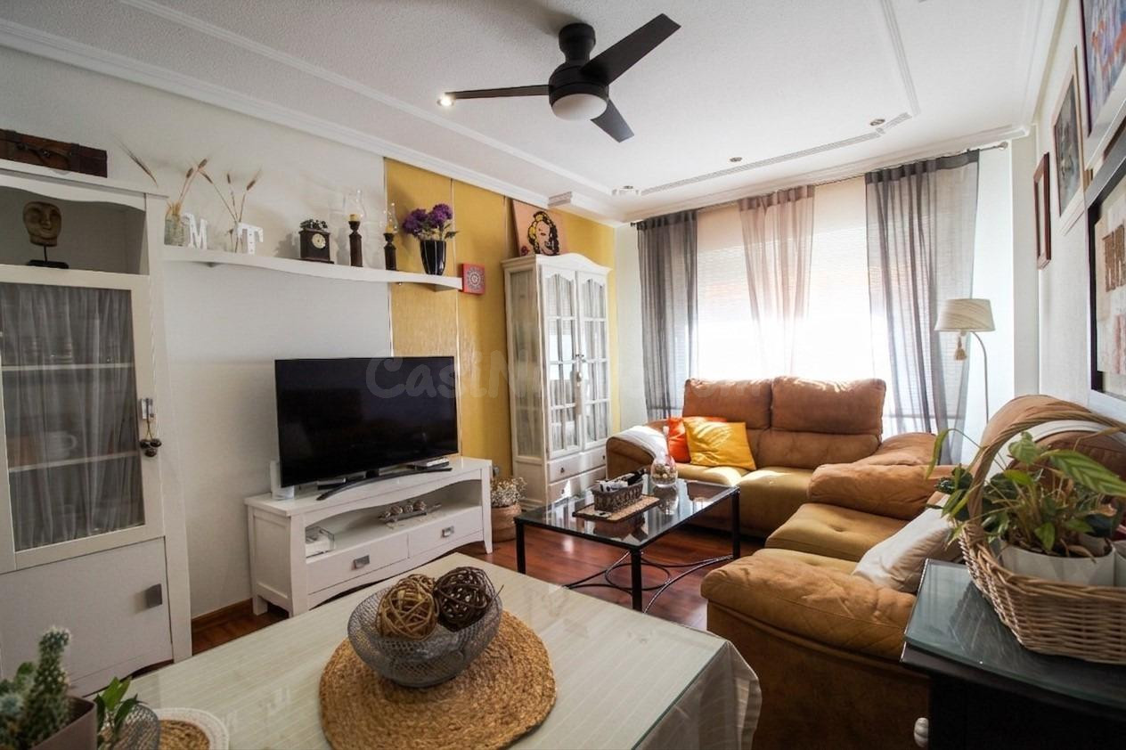 Tu hogar ideal junto al Parque de San Fernando! 4 dormitorio