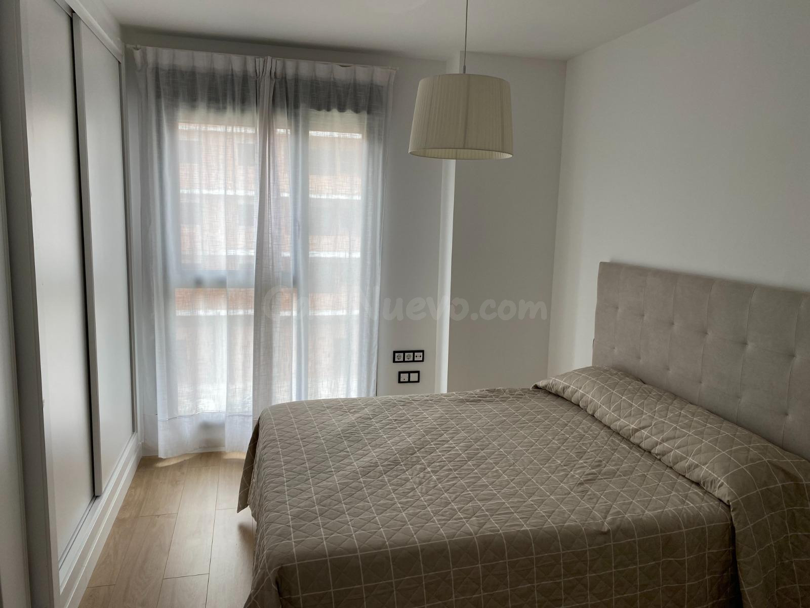 ALQUILER DE APARTAMENTO DE 2 DORMITORIOS EN AV. DE ELVAS - foto 5