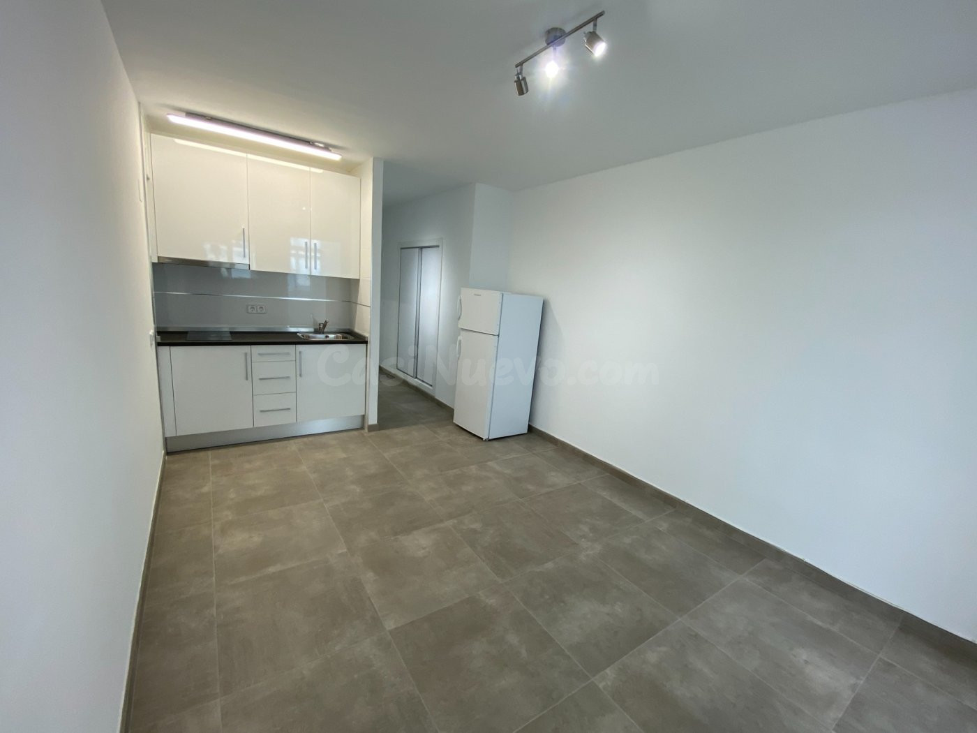 LEER EL ANUNCIO!!!!!    APARTAMENTO REFORMADO EN CALA MAYOR CON APARCAMIENTO