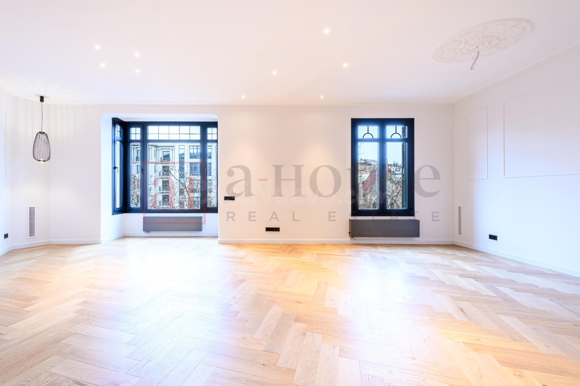 VIVIENDA DE LUJO CON VISTAS DESPEJADAS EN LA DRETA DE L´EIXA - foto 2