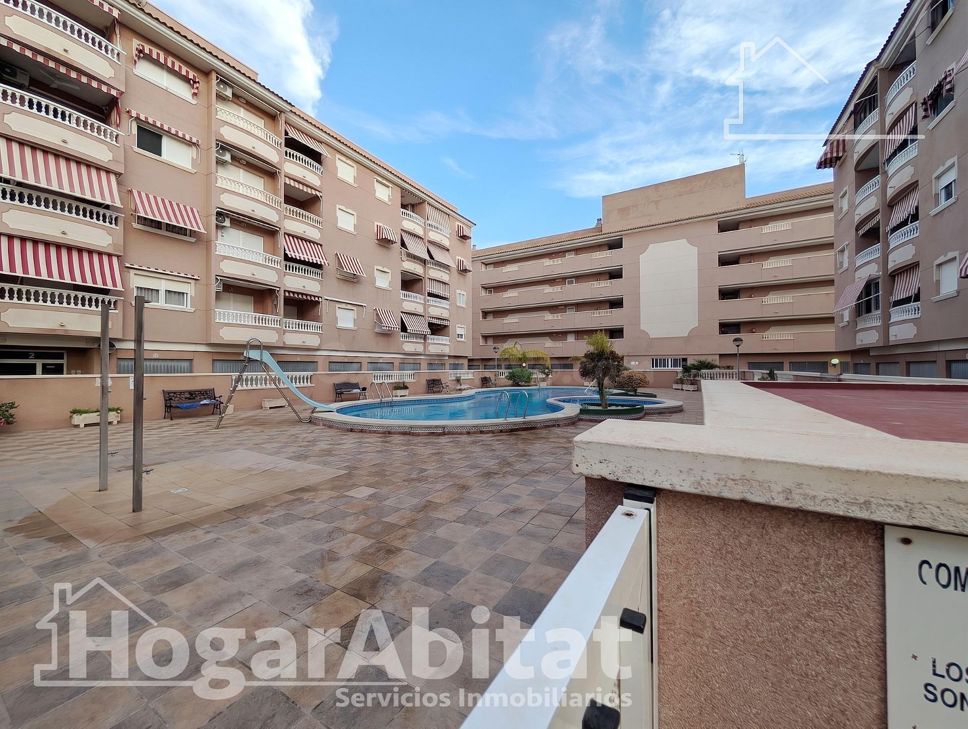 ¡PLAYA LISA! EXTERIOR Y ESQUINERO EN RESIDENCIAL CON PISCINA - foto 3