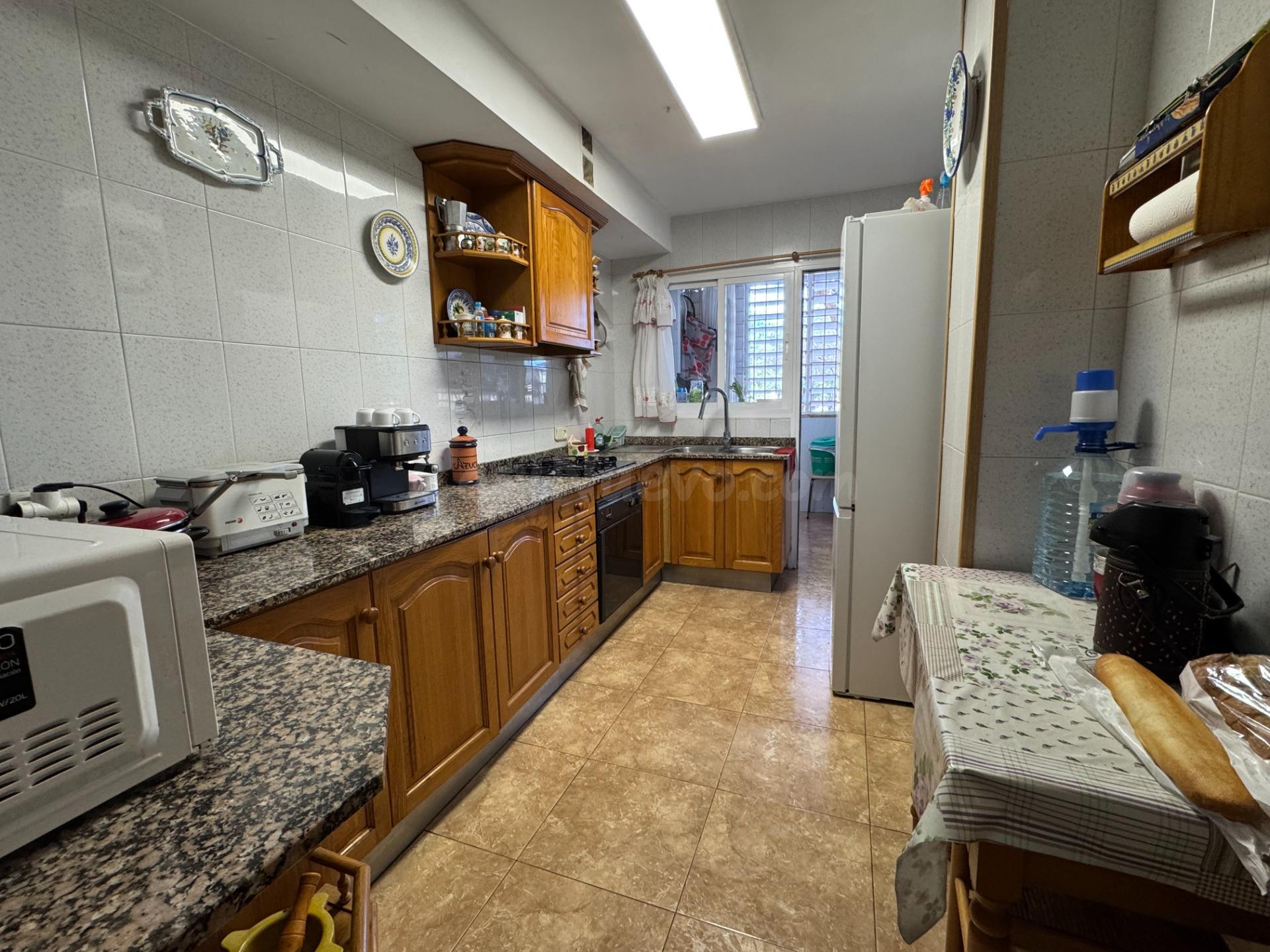 BONITA PLANTA BAJA DE 3 DORMITORIOS, DOS TERRAZAS DE 75 M2 Y