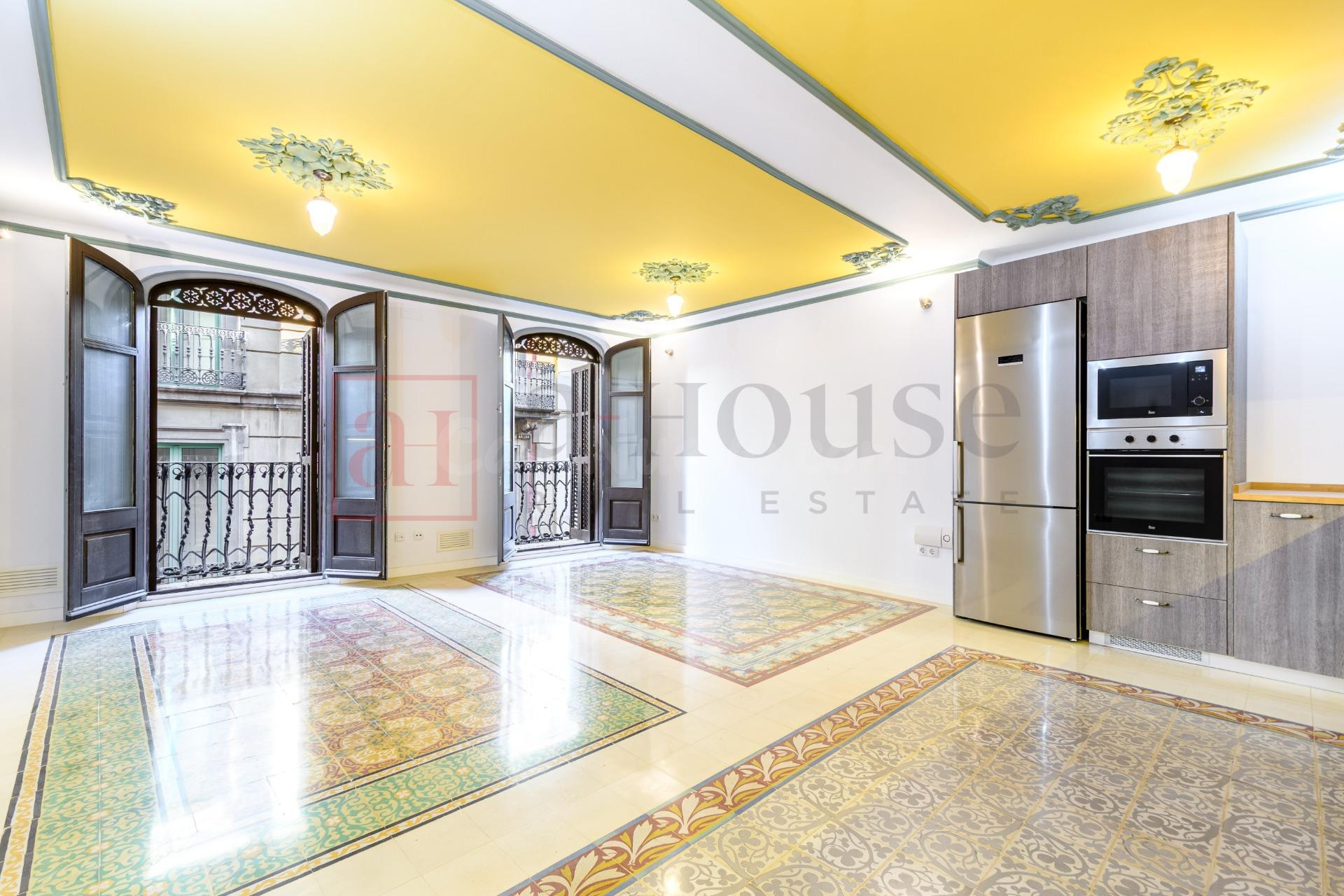PISO EN VENTA EN CALLE PEATONAL