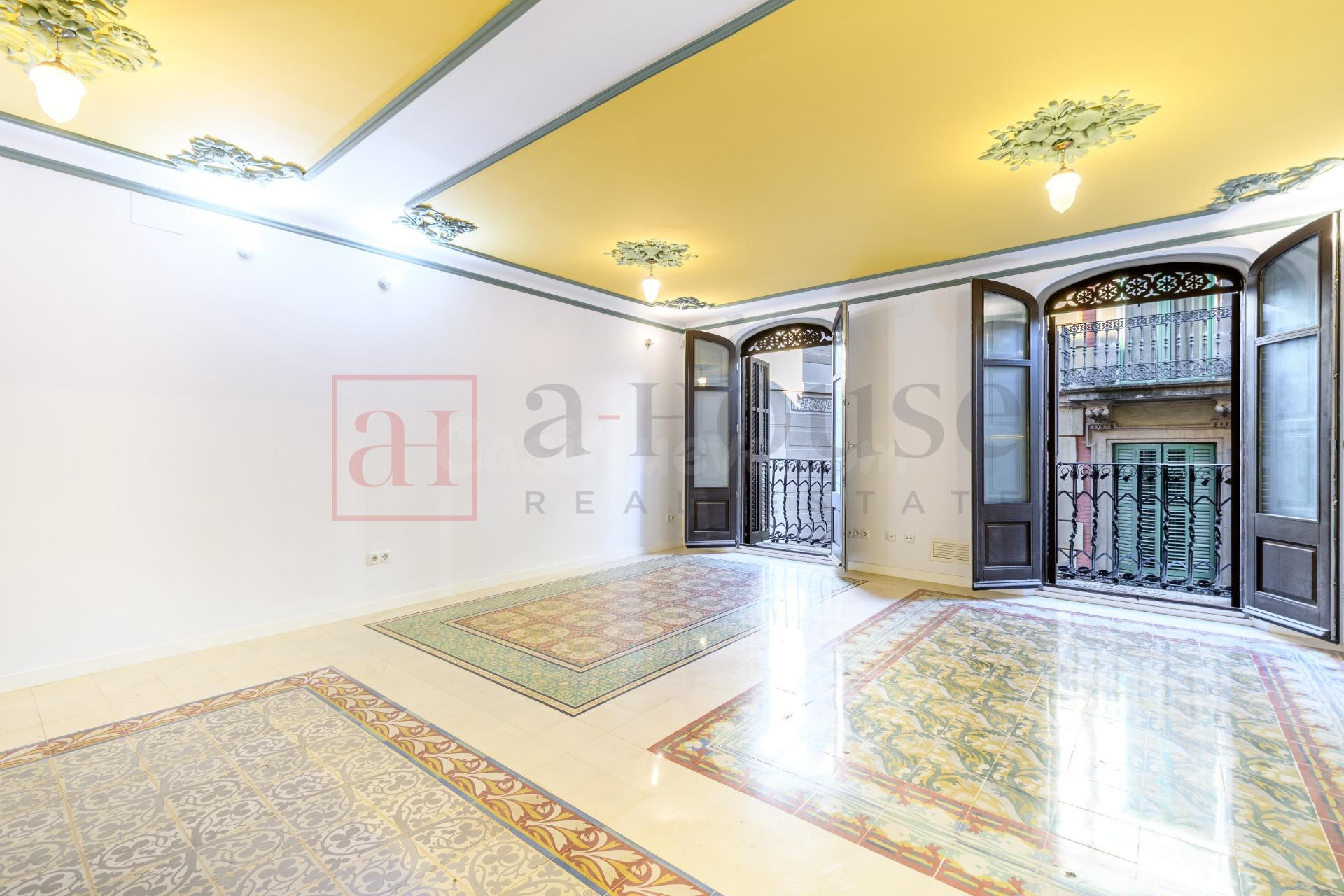 PISO EN VENTA EN CALLE PEATONAL - foto 2