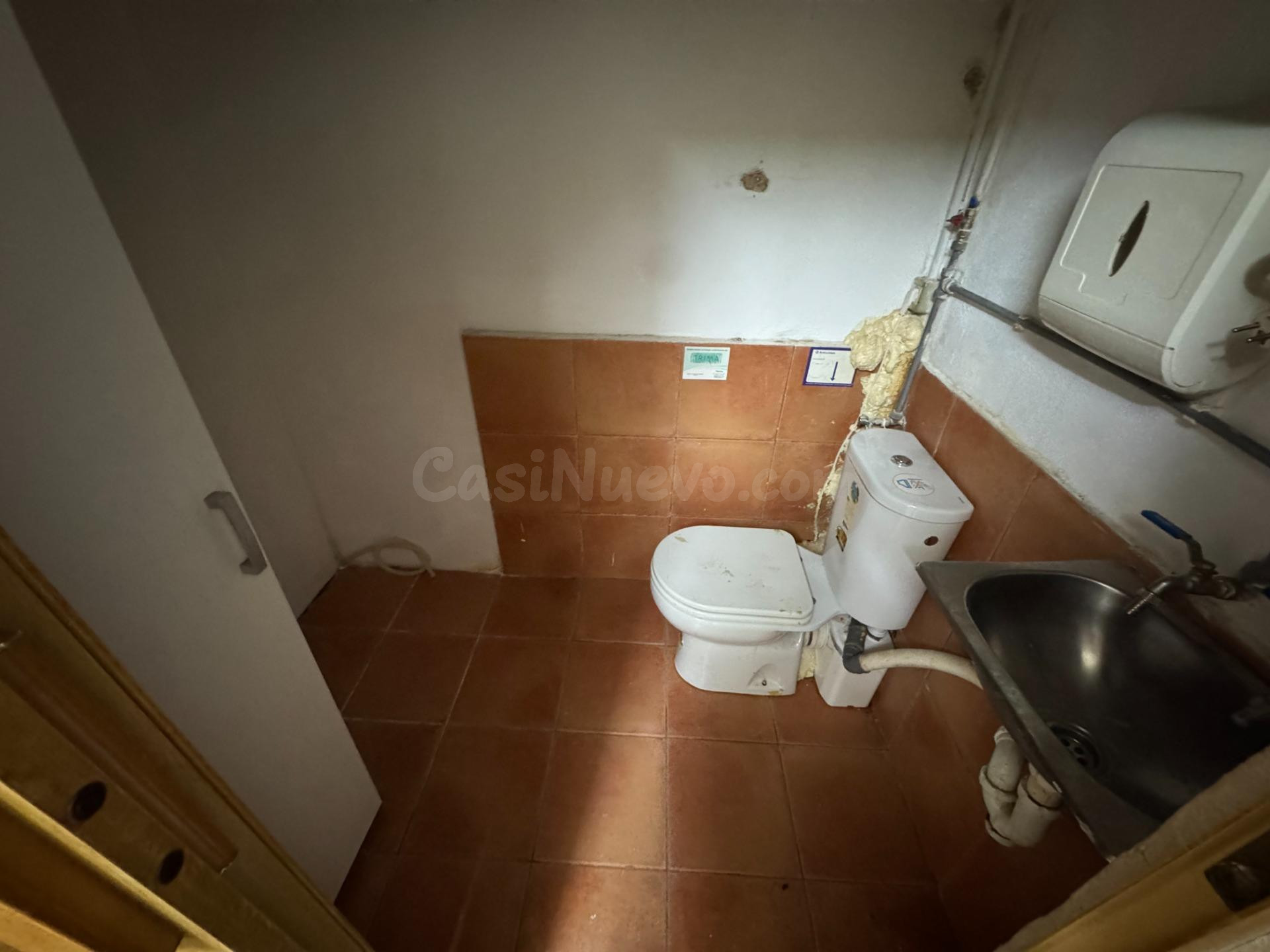 OPORTUNIDAD!!!!!    LOCAL 25 M2 SANTA CATALINA - foto 4