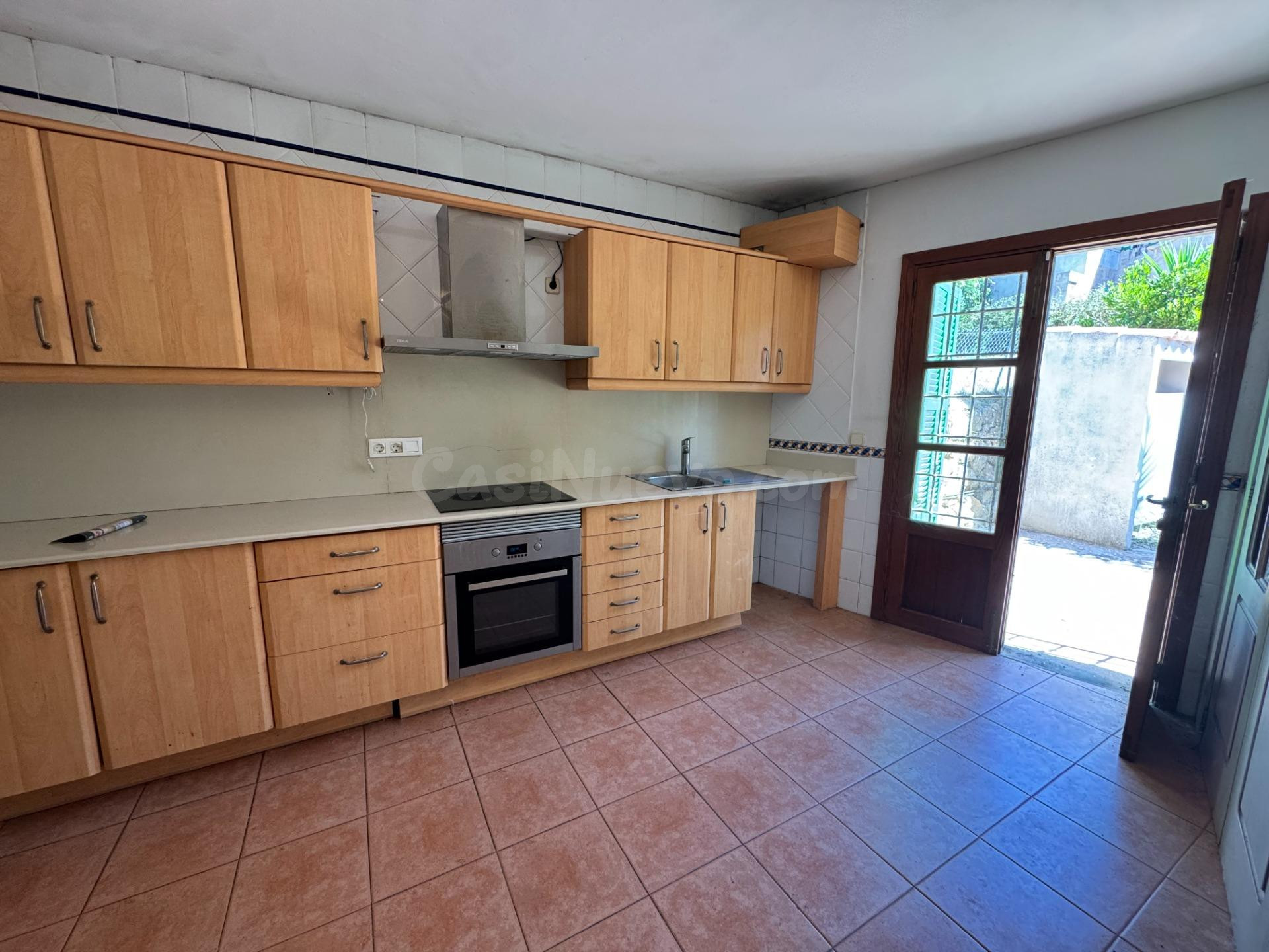 BONITA PLANTA BAJA EN PUIGPUNYENT 3 DORMITORIOS 2 BAÑOS Y TE - foto 4