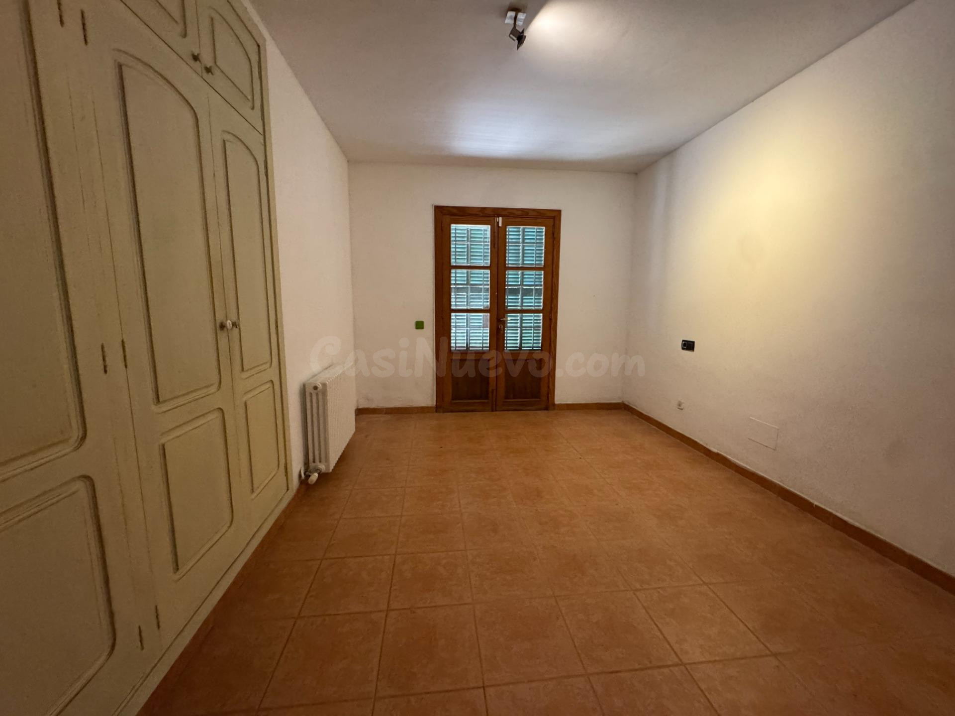 BONITA PLANTA BAJA EN PUIGPUNYENT 3 DORMITORIOS 2 BAÑOS Y TE - foto 5
