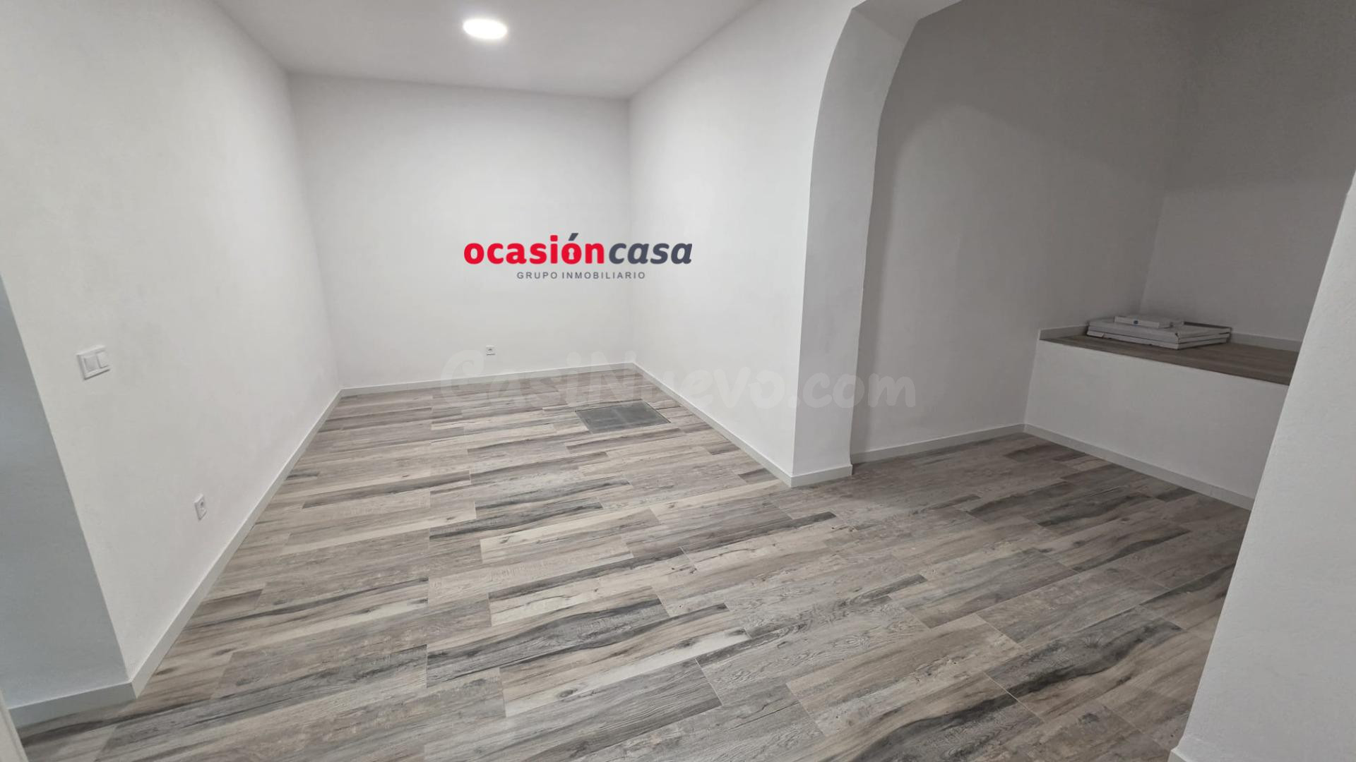 LOCAL COMERCIAL DE ALQUILER EN PLENA AVENIDA - foto 3