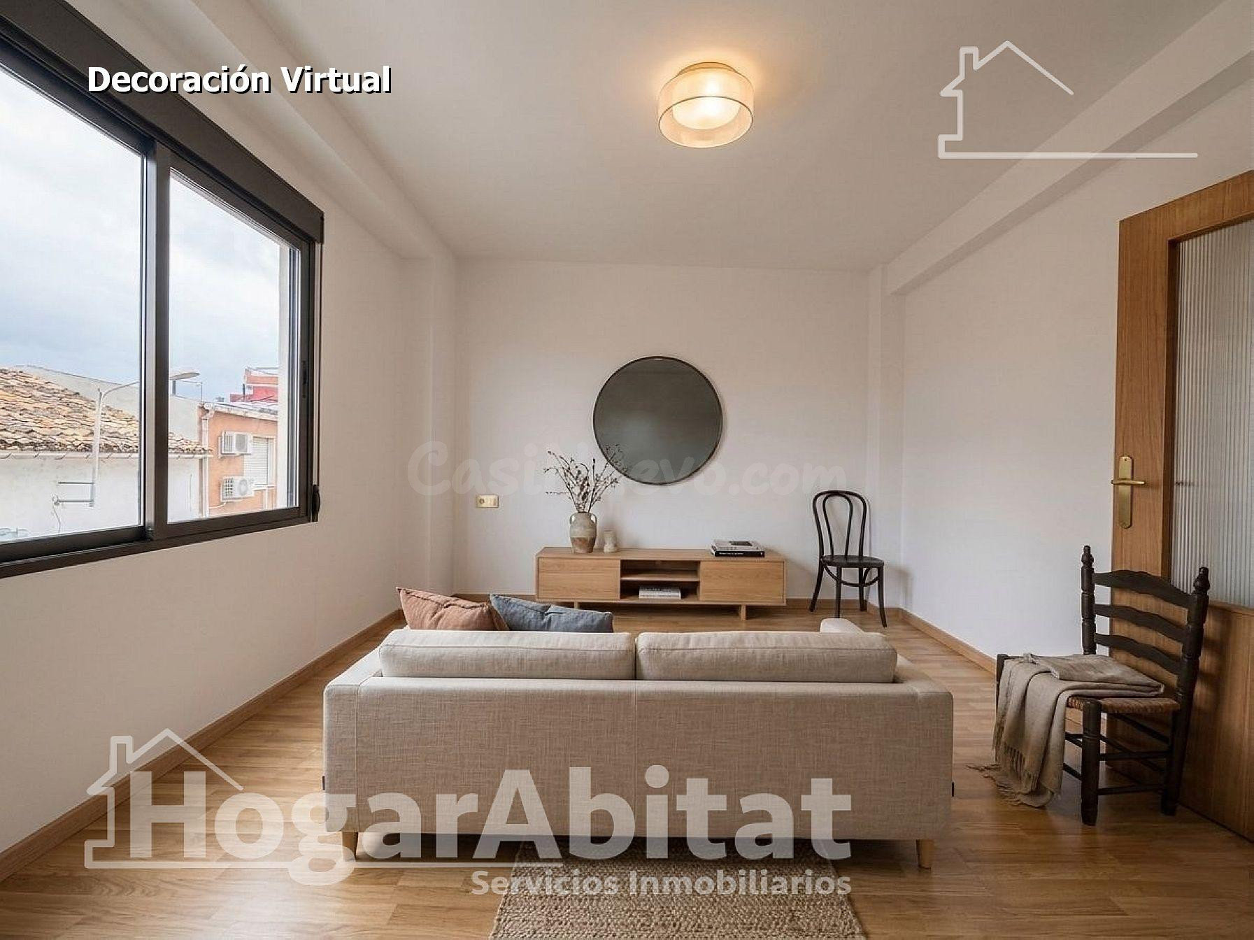 AMPLIA CASA PARA REFORMAR CON GARAJE Y TERRAZA EN EL CENTRO - foto 3