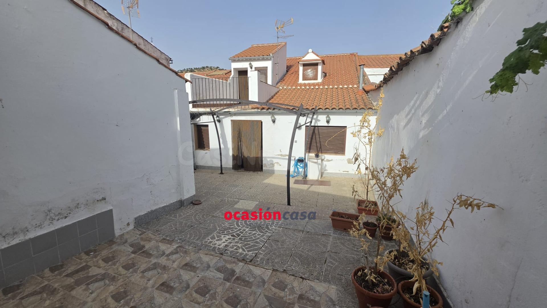 CASA CON PATIO A LA VENTA EN VILLANUEVA DEL REY - foto 5