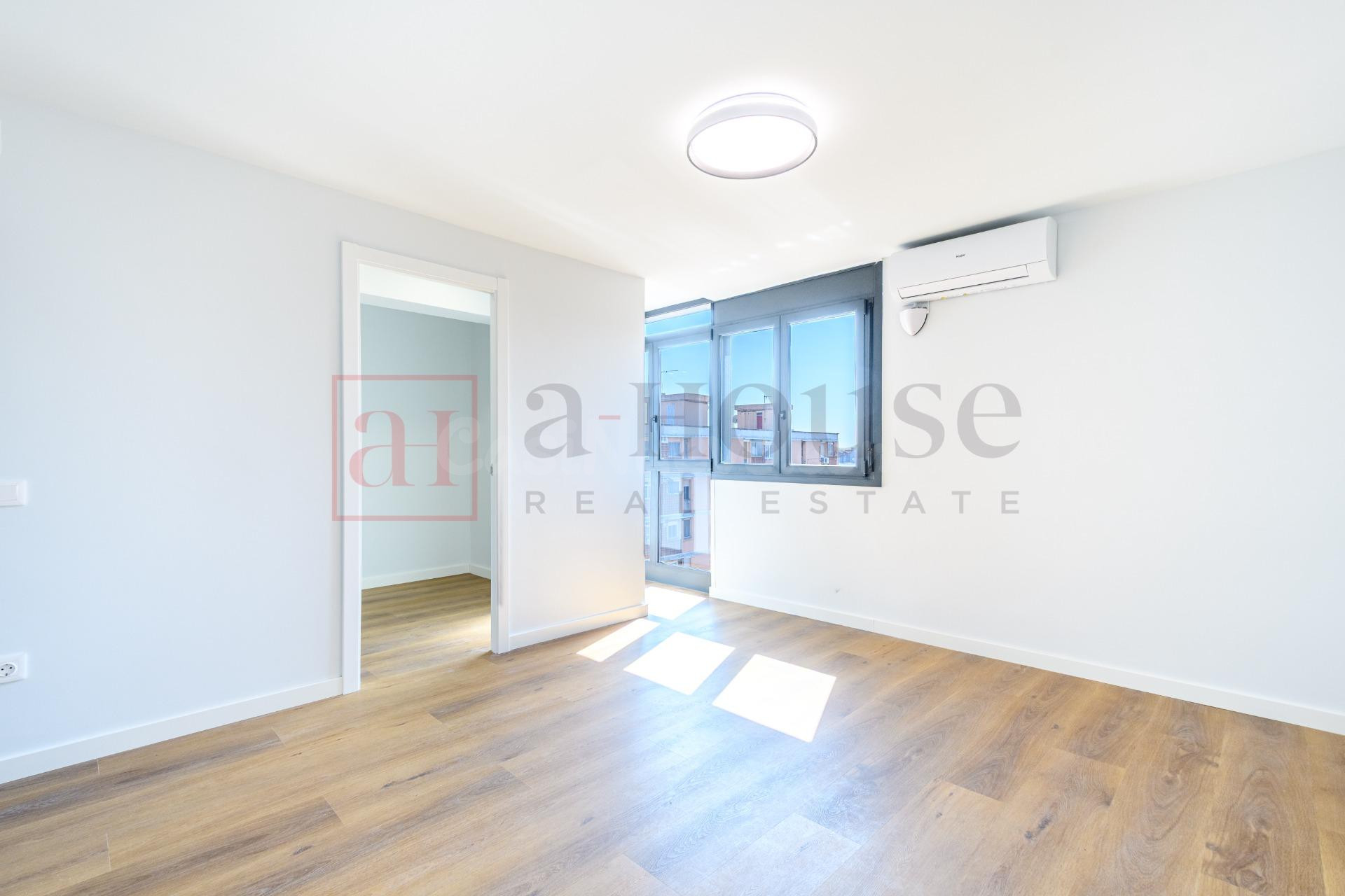 PISO ALTO Y LUMINOSO, RECIÉN REFORMADO EN SANT MARTÍ