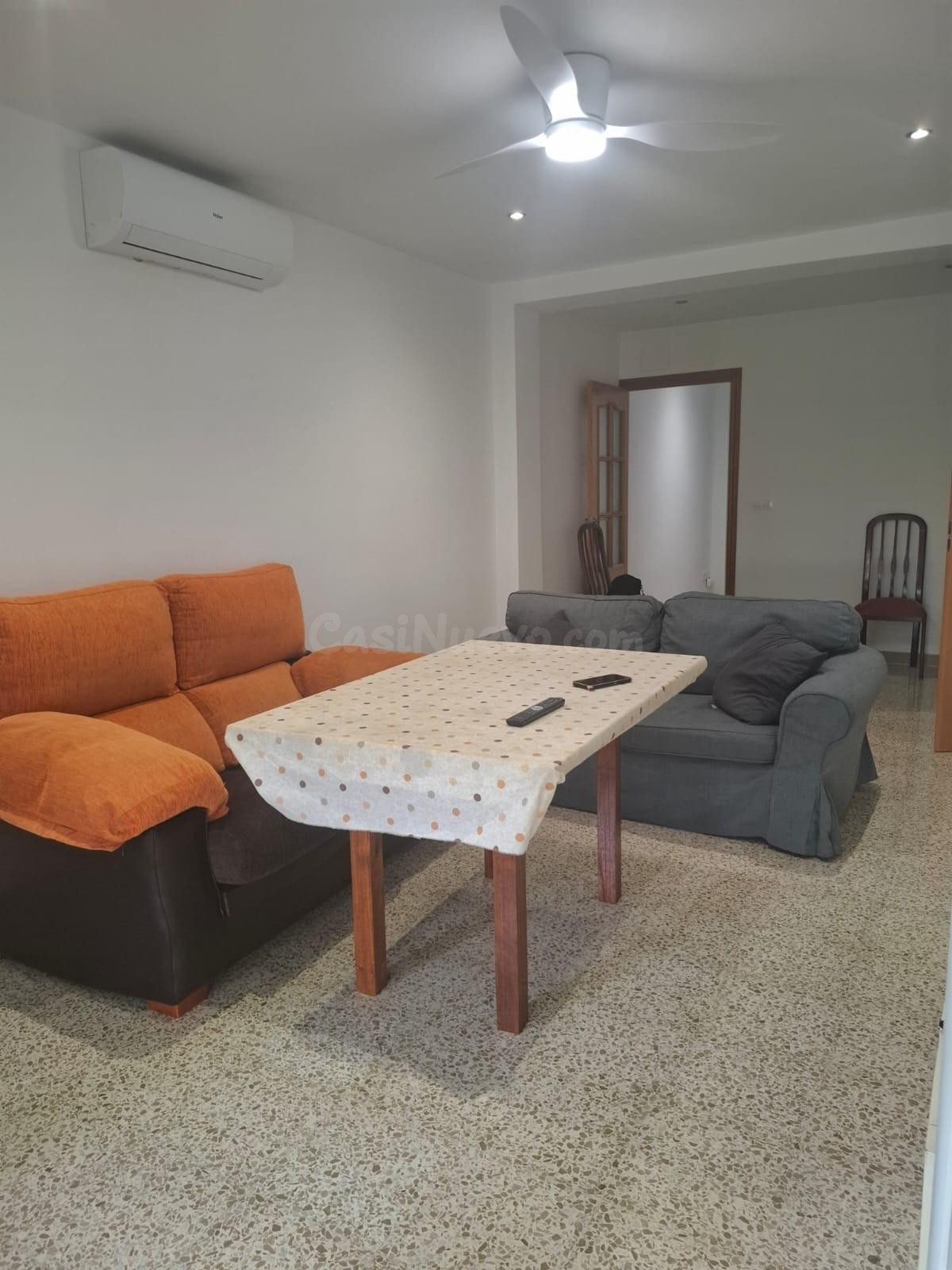 Piso en alquiler para estudiantes completamente reformado en Avda. Barcelona | 4 habitaciones/300€ por habitación
