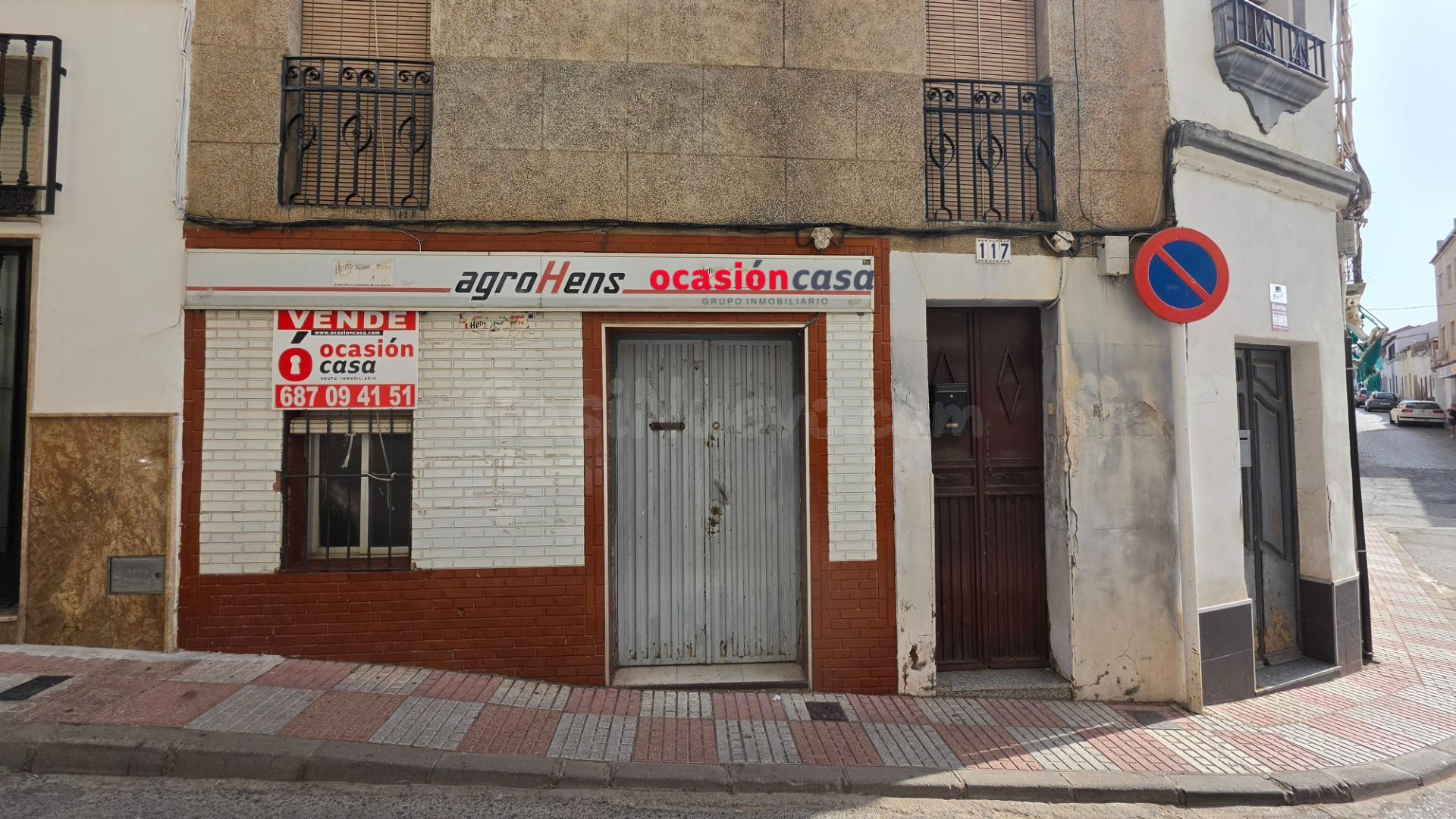 LOCAL COMERCIAL EN LA ZONA DE PUEBLONUEVO