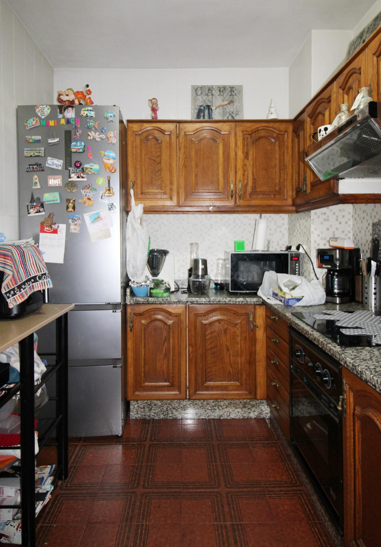 Piso de 107 m2 junto a Avda. Barcelona | 4 habitaciones y 2 Baños - foto 5