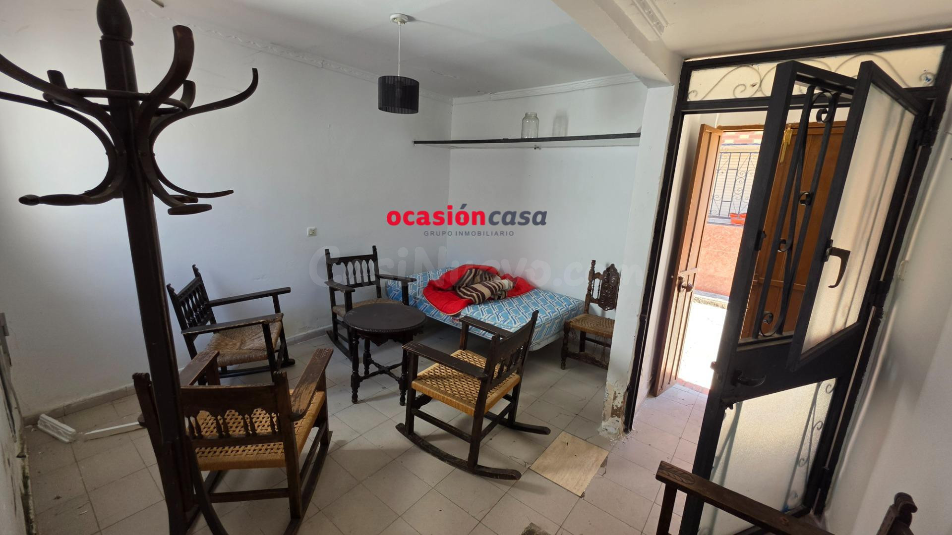 8 COCHERAS + LOCAL/TRASTERO A LA VENTA - foto 4