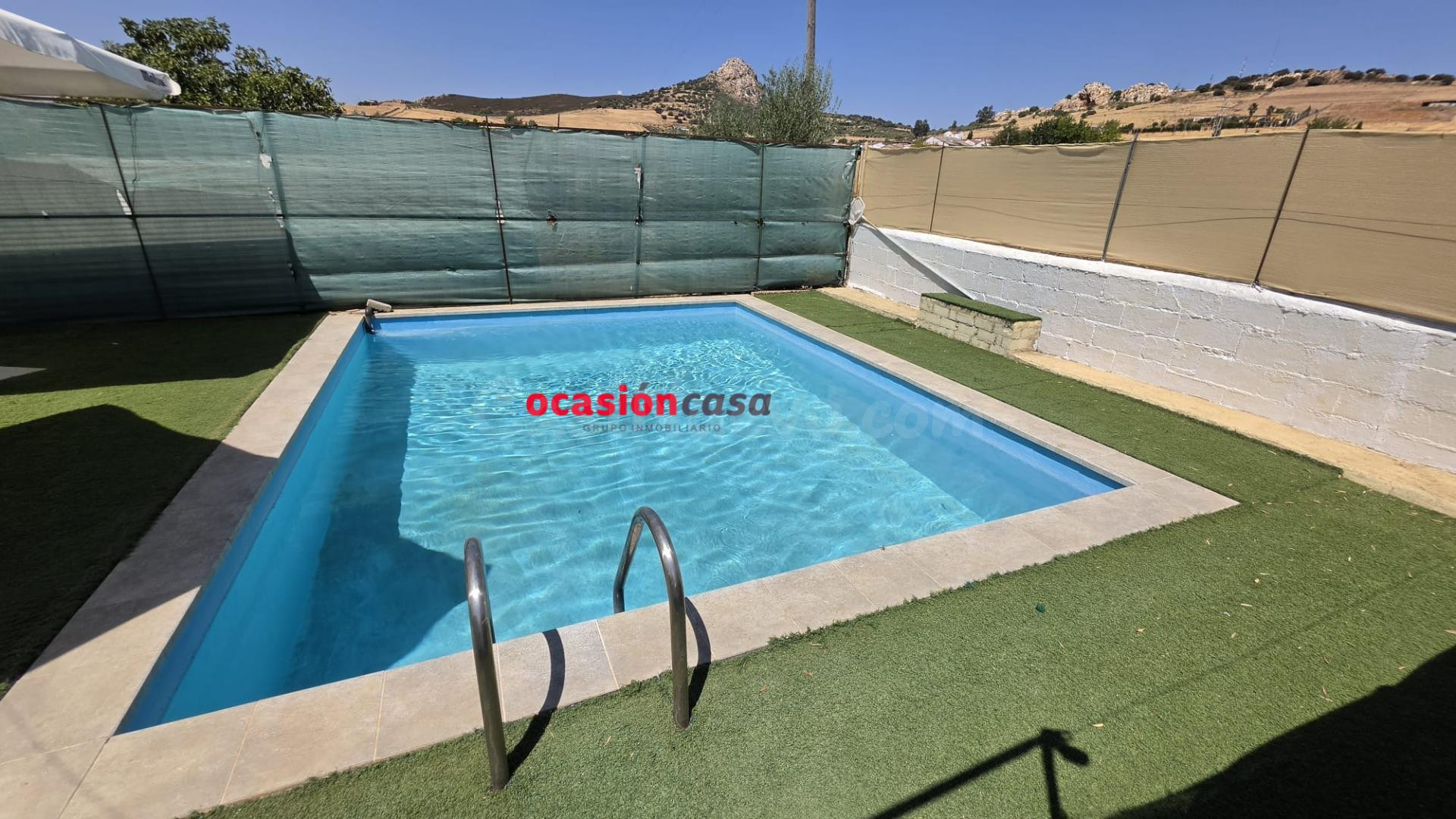 PARCELA RÚSTICA CON CASA Y PISCINA A LA VENTA - foto 3