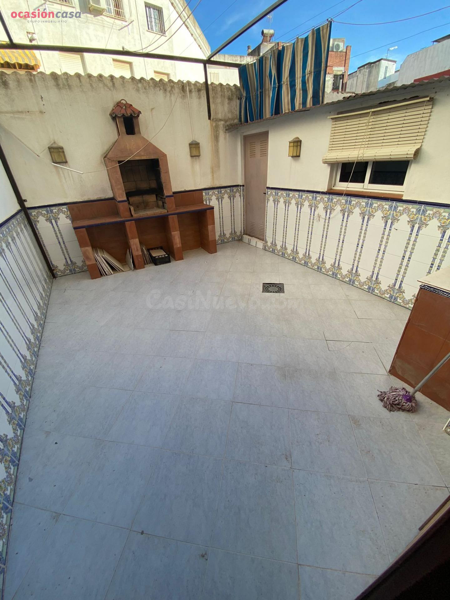 Local comercial 74m² en venta - Barrio del Naranjo - foto 3