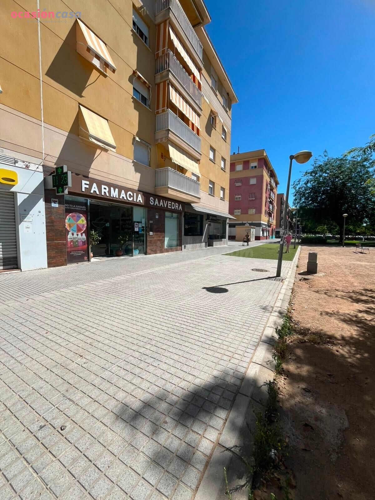 Local comercial en zona excepcional.
