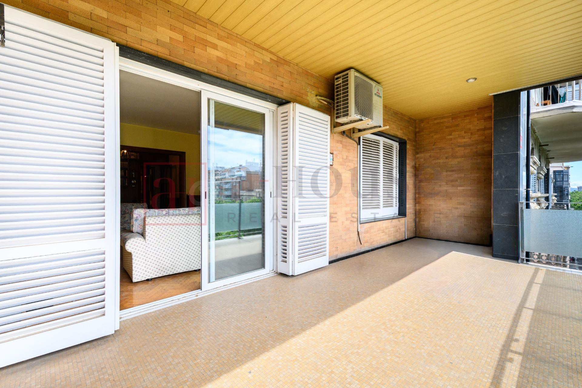 PISO CON GRAN TERRAZA Y DOBLE ORIENTACIÓN EN LA NOVA ESQUERR - foto 4