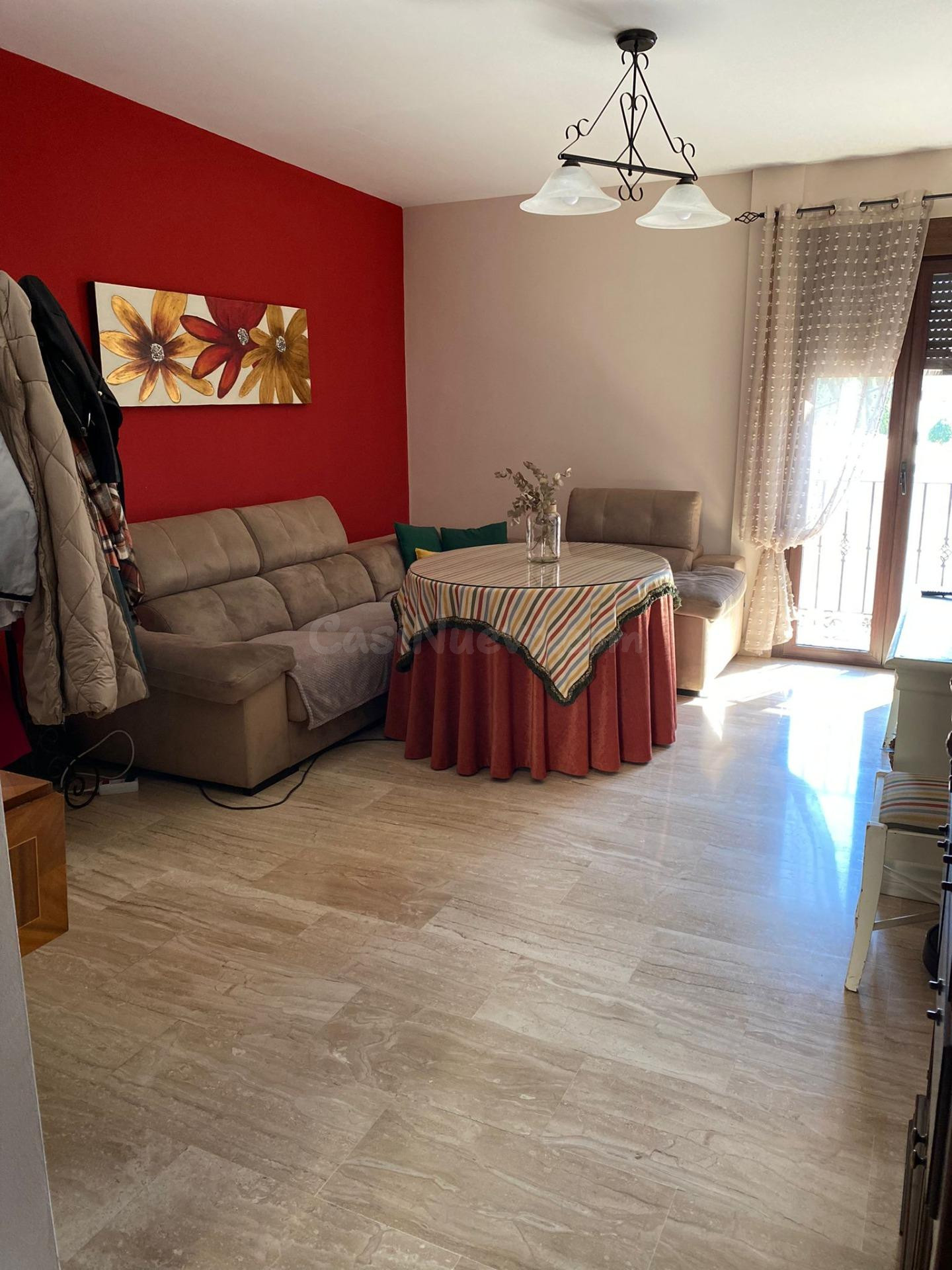 Acogedora Vivienda en Almodóvar del Río con Buhardilla y Ter - foto 4