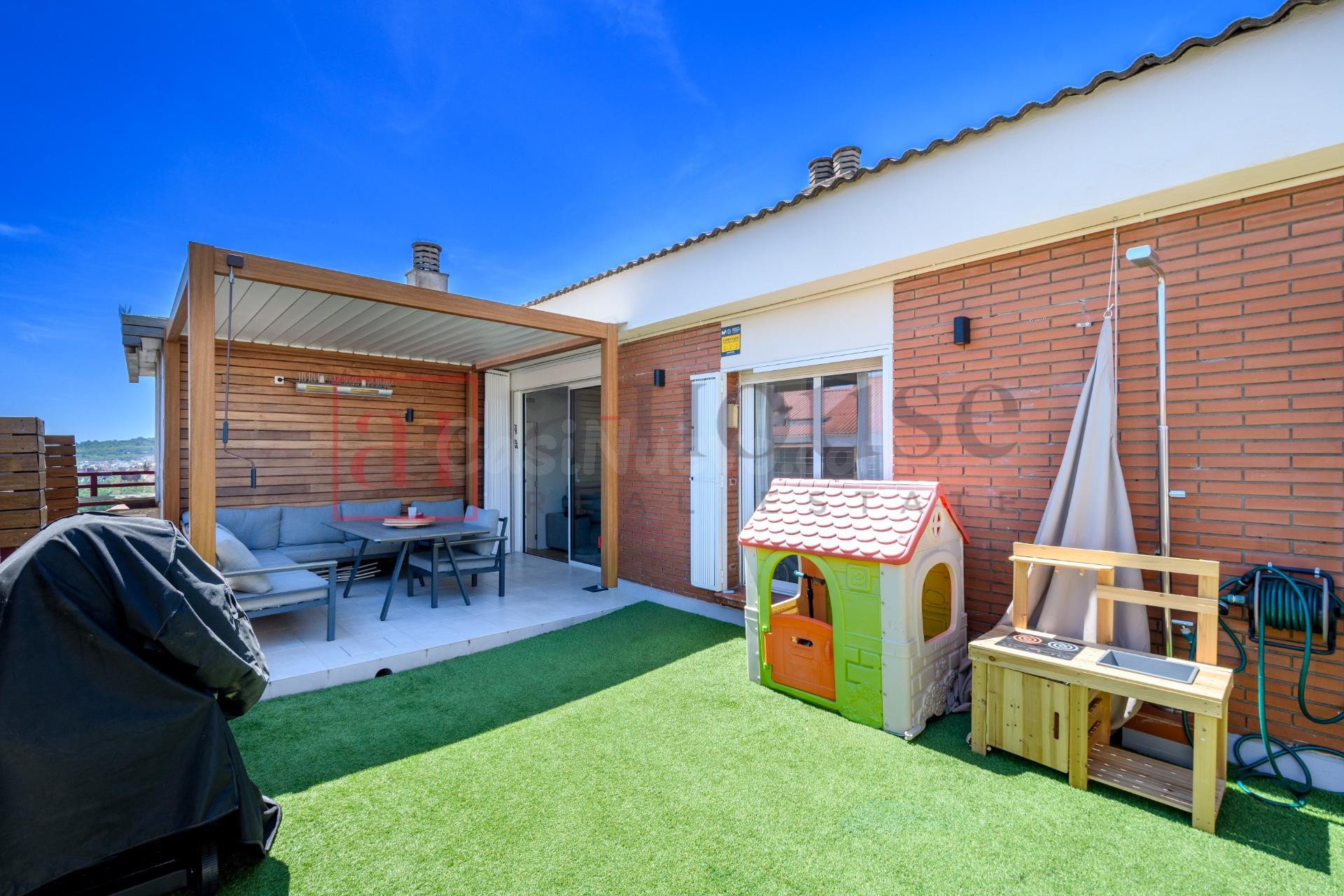 ÁTICO A TRES VIENTOS COMPLETAMENTE REFORMADO, CON TERRAZA PR - foto 3