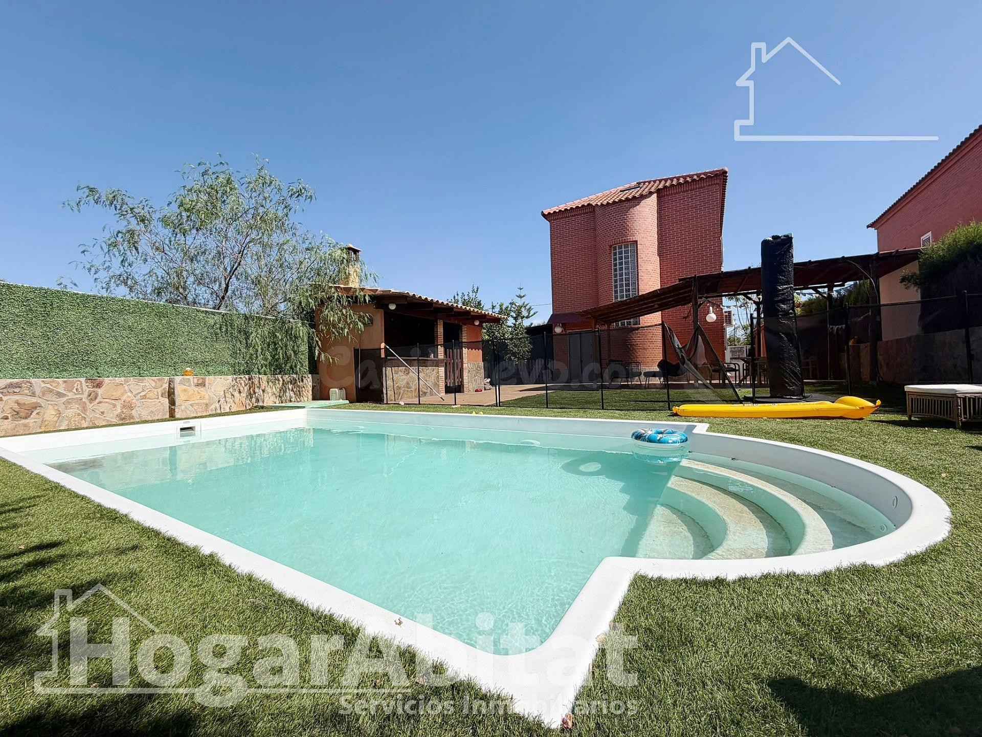 ¡PRECIOSO CHALET! AMPLIO Y REFORMADO CON PISCINA PRIVADA, GA - foto 3