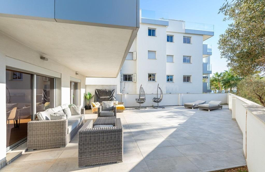 El Faro - Piso, 3 Dormitorios, Terraza, Piscina y Jardín, Ga