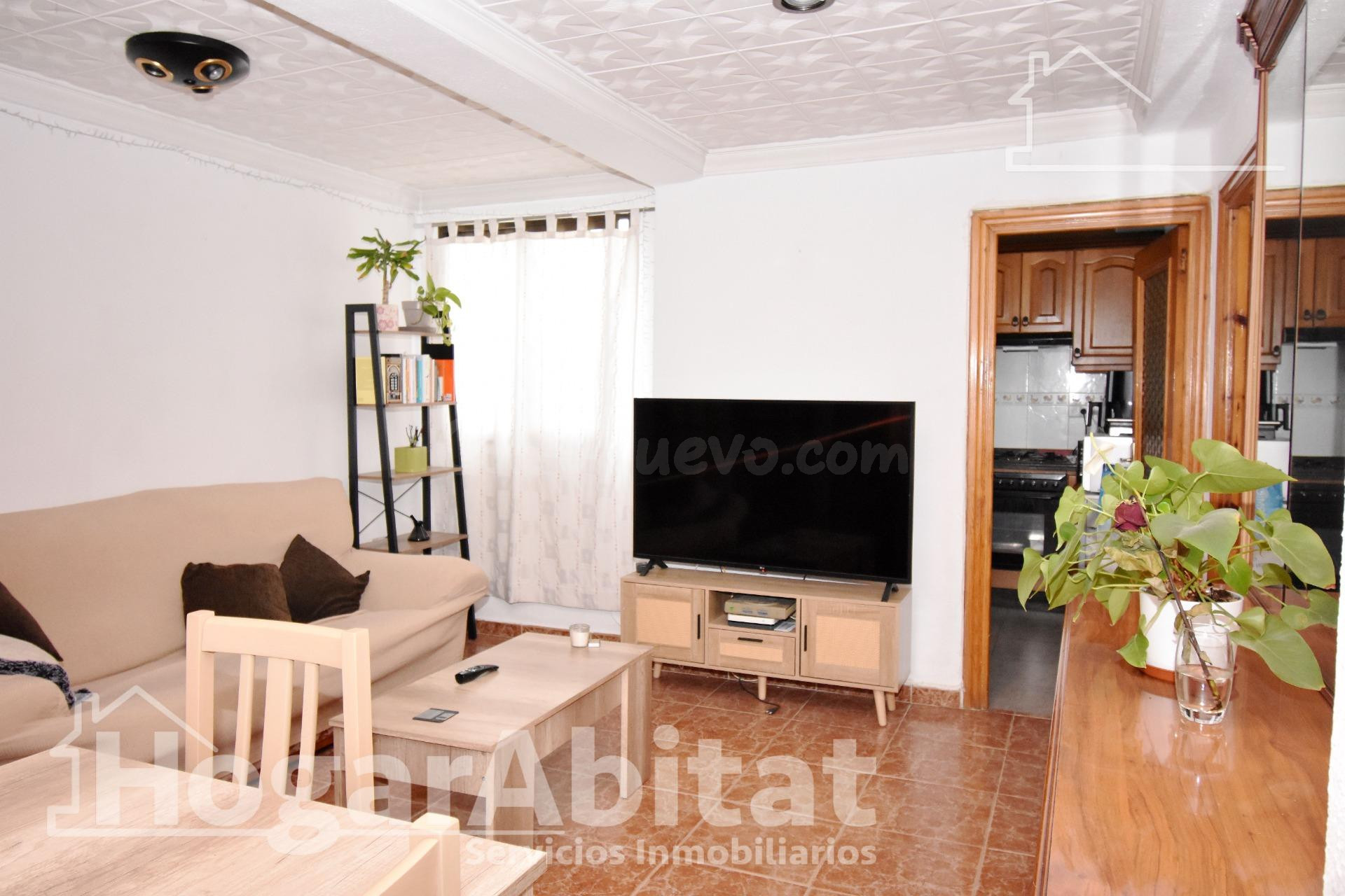 ¡EN BUENA ZONA! ALTO, LUMINOSO Y ACOGEDOR CON ASCENSOR - foto 4