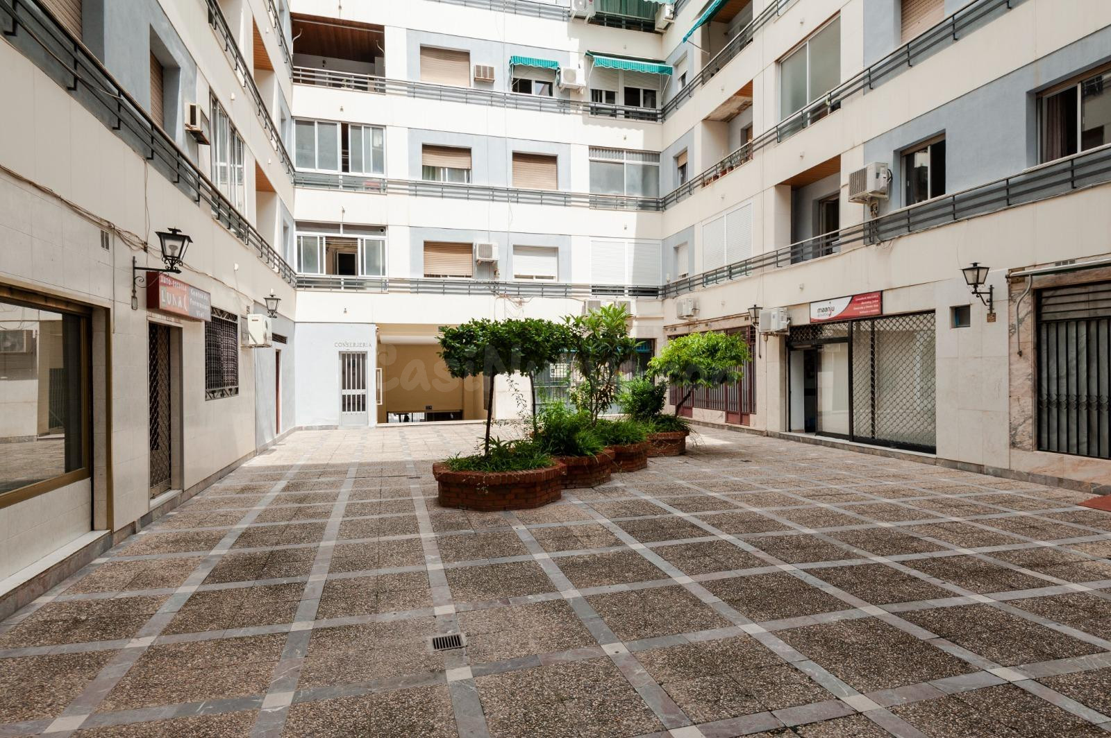 Local comercial 138m² en venta - Corte ingles - foto 5