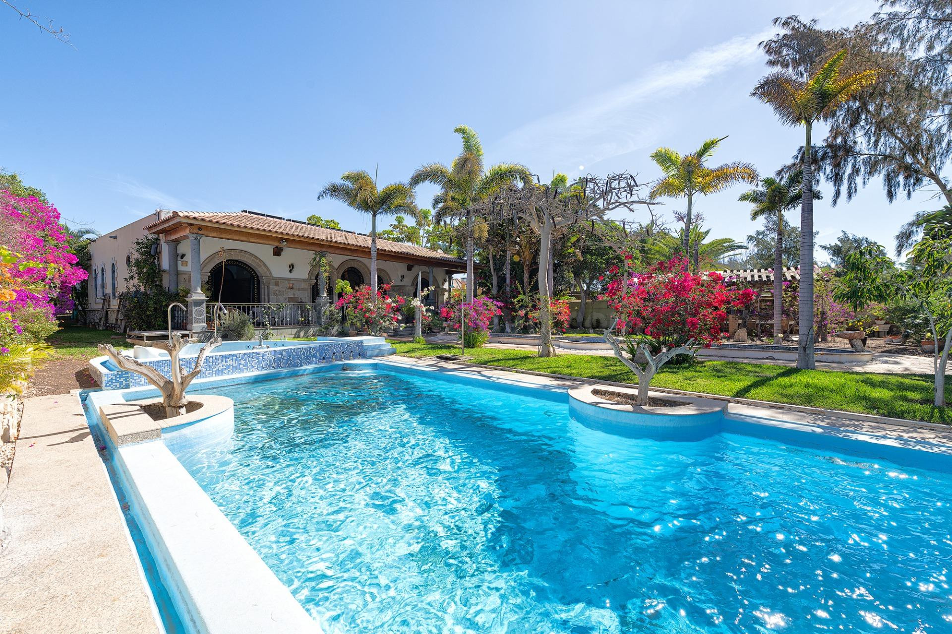 Villa de Lujo 7 habitaciones 692m² en venta - Campo de Golf - foto 4