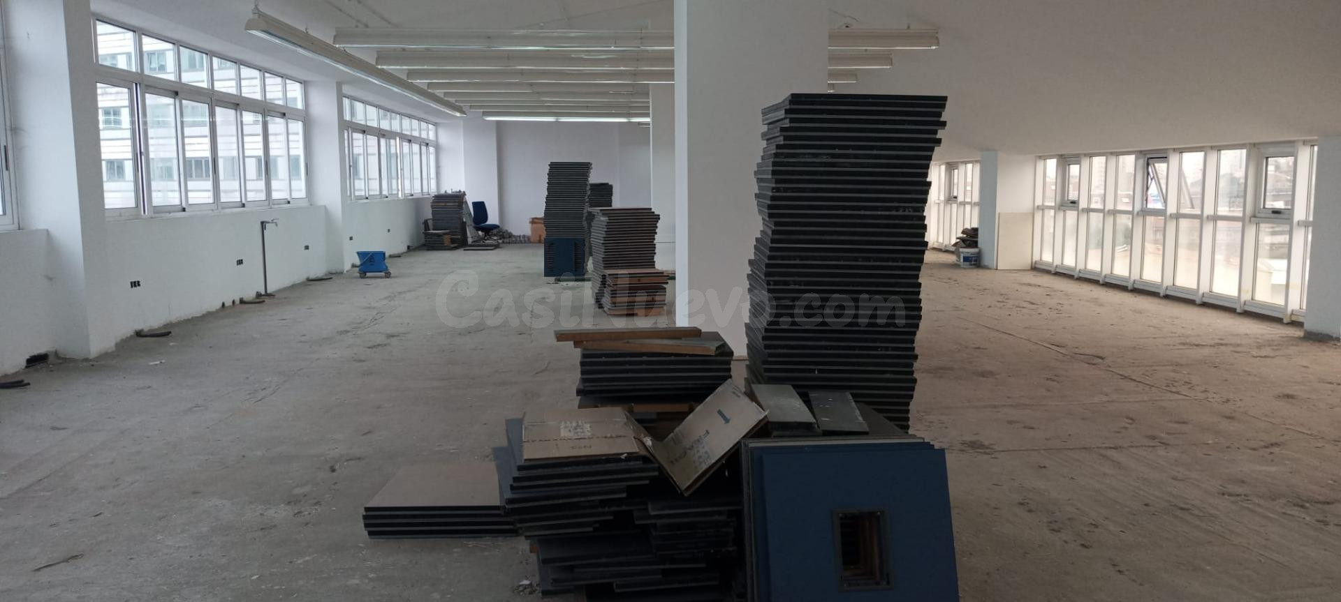 Local comercial 300m² en alquiler - La Grela-Bens-Meicende - foto 3