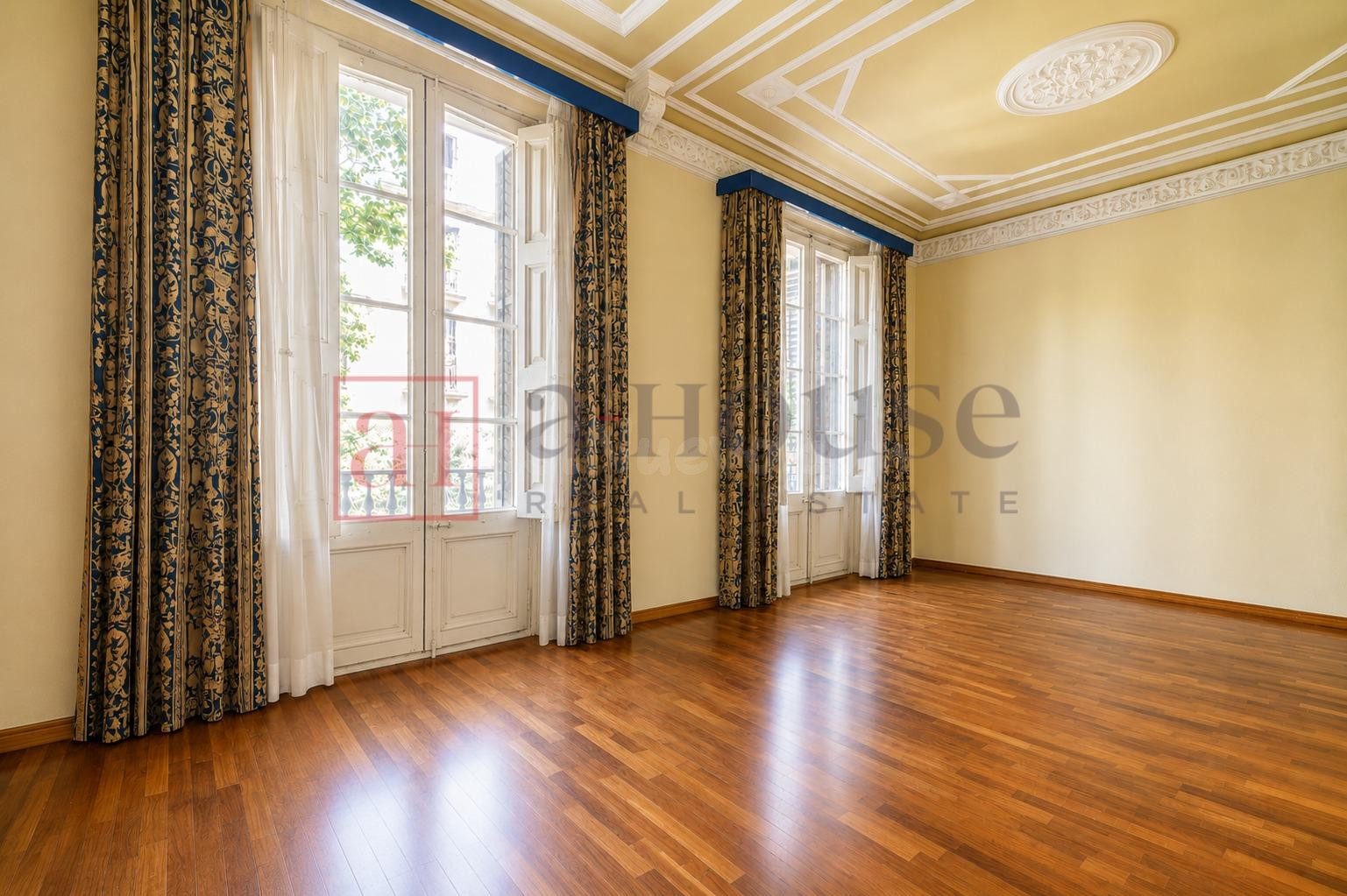 PISO TODO EXTERIOR CON AMPLIO BALCON, LISTO PARA ENTRAR A VI