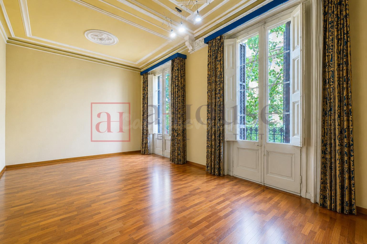 PISO TODO EXTERIOR CON AMPLIO BALCON, LISTO PARA ENTRAR A VI - foto 3
